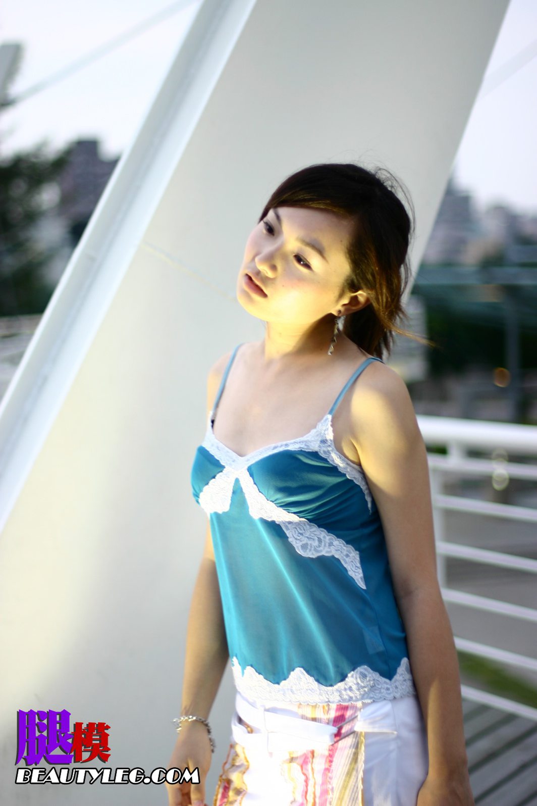 [BeautyLeg] No.003 Carina 台灣台南 20 pics 在现浏览第2张