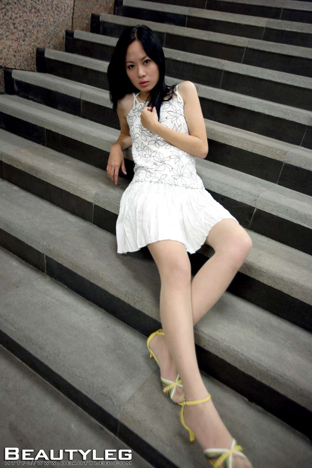 [BeautyLeg] No.048 孟瑶 在现浏览第12张