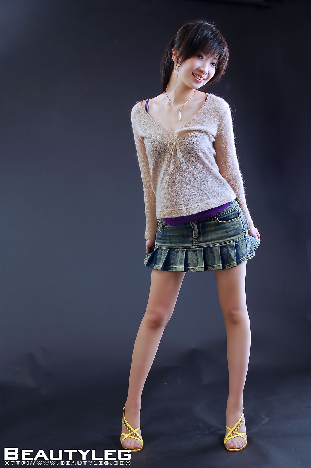 [BeautyLeg] No.064 Debby 在现浏览第1张