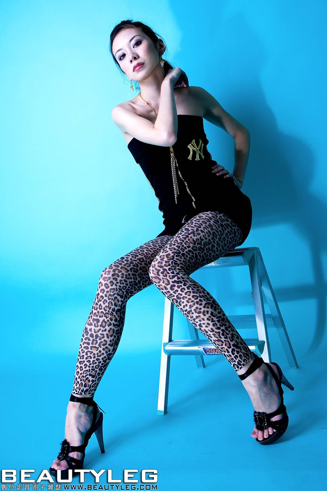 [BeautyLeg] No.093 Emily 在现浏览第9张