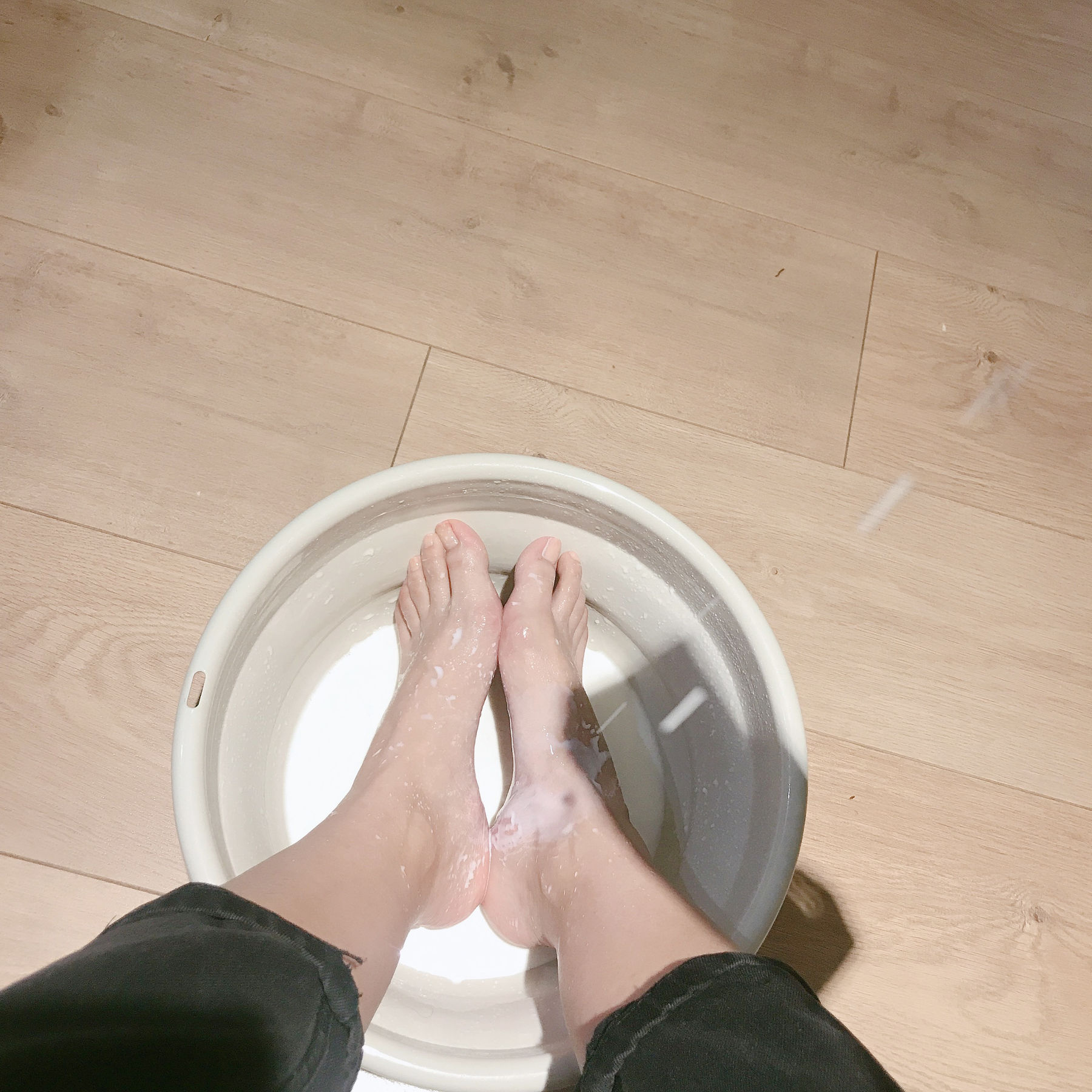 [福利COS] 安乔乔儿(Nia乔乔) No.001 牛奶洗脚第12张