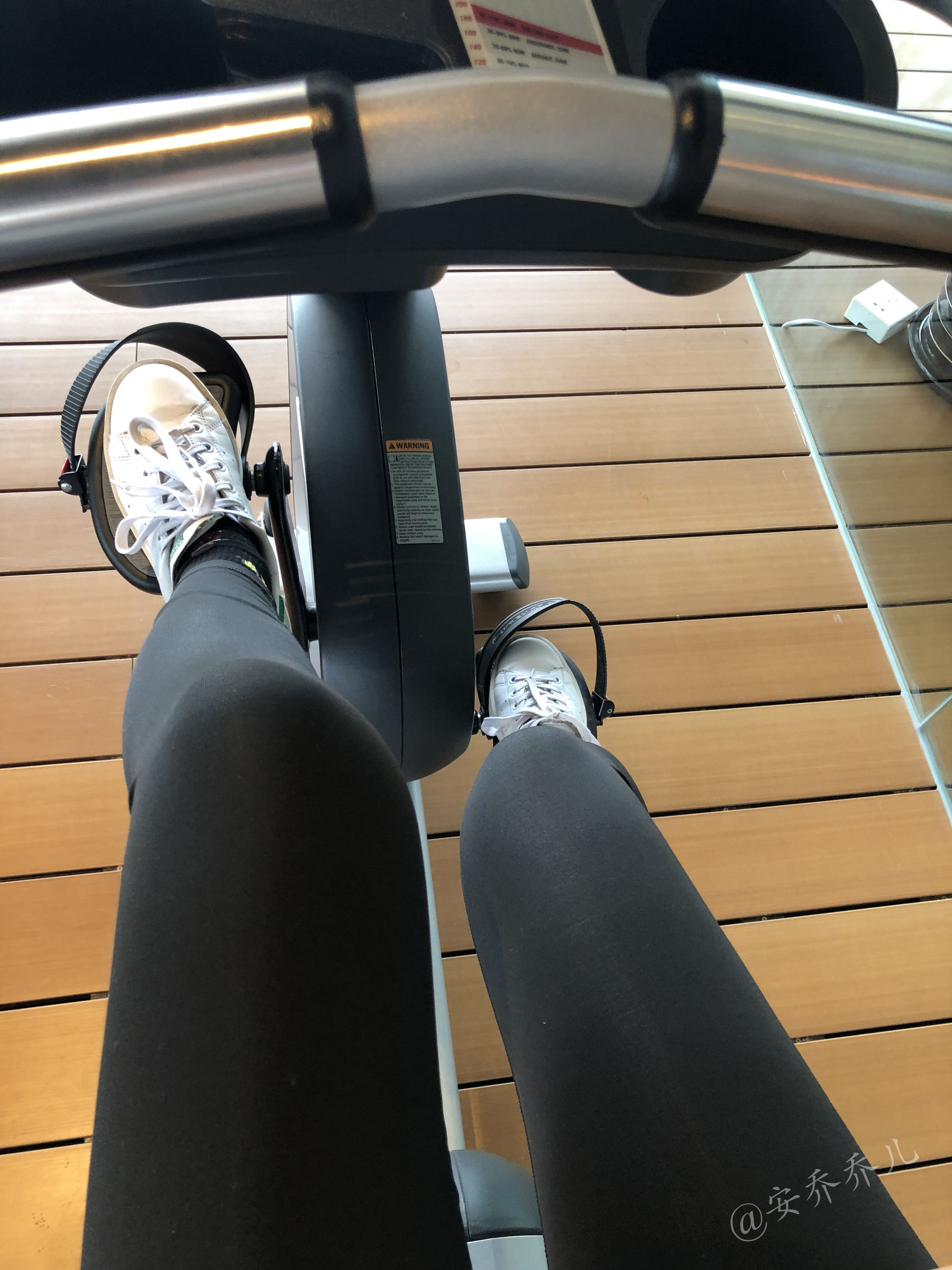 [福利COS] 安乔乔儿(Nia乔乔) No.019 健身房白袜第42张