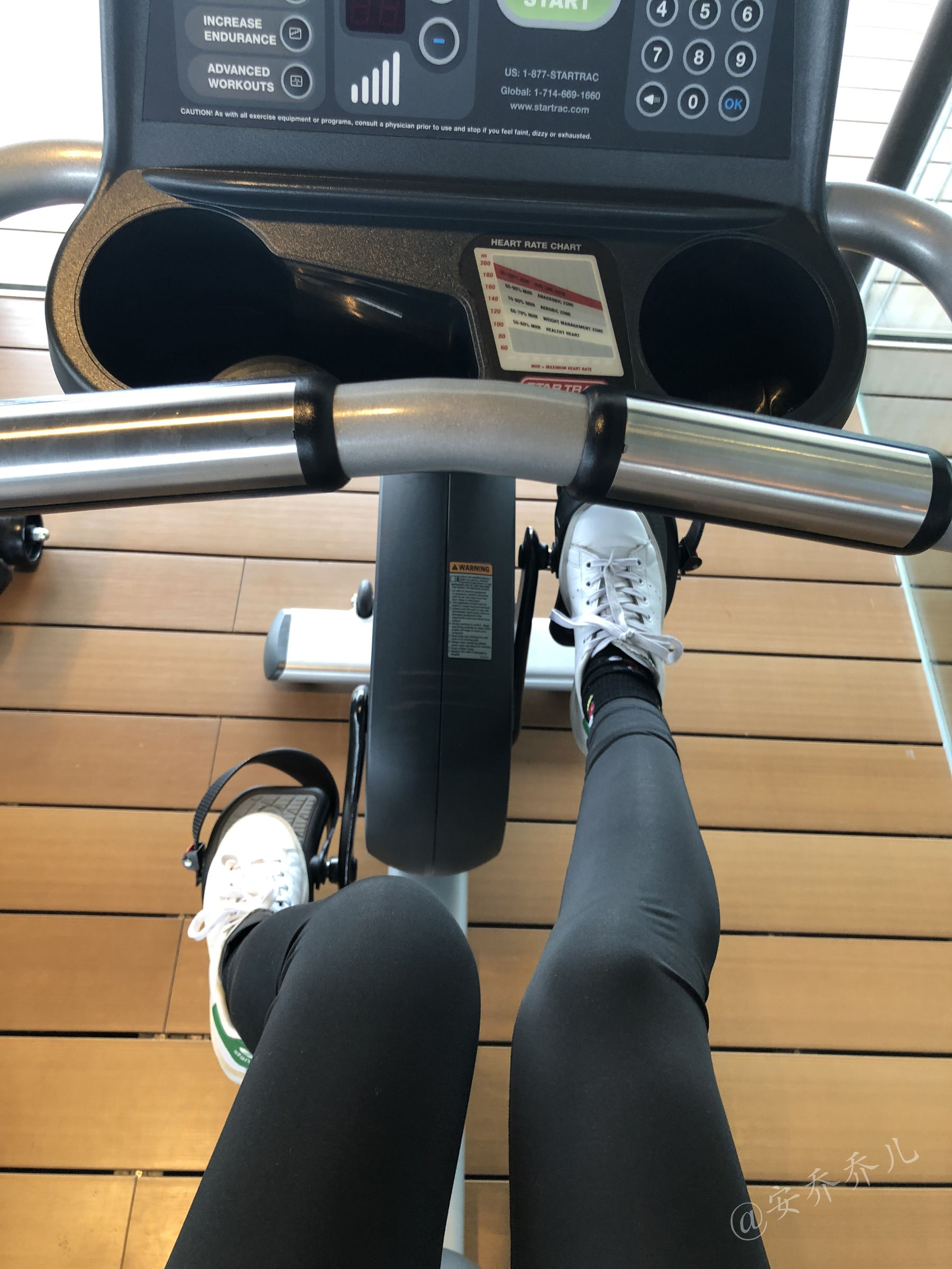 [福利COS] 安乔乔儿(Nia乔乔) No.019 健身房白袜第43张