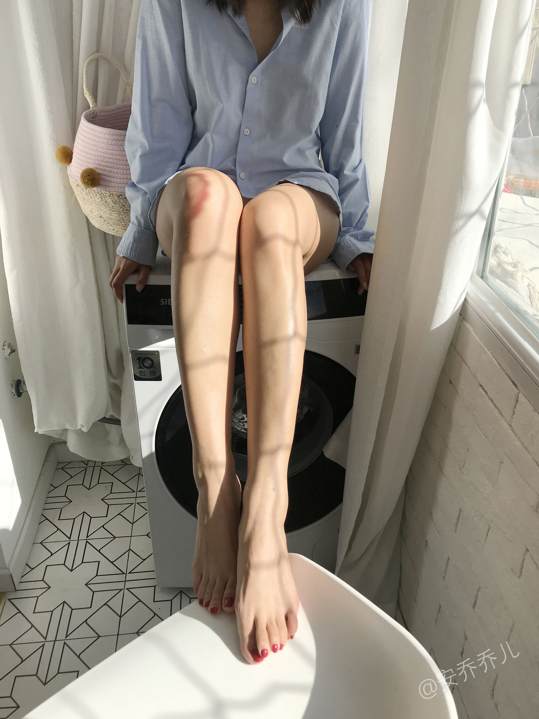 [福利COS] 安乔乔儿(Nia乔乔) No.016 阳台洗衣房第6张