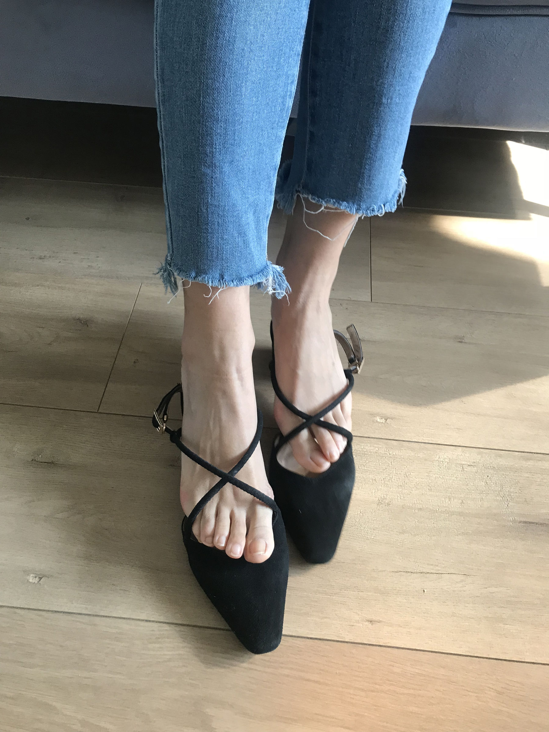 [福利COS] 安乔乔儿(Nia乔乔) No.015 脏脚踩鸡蛋第5张