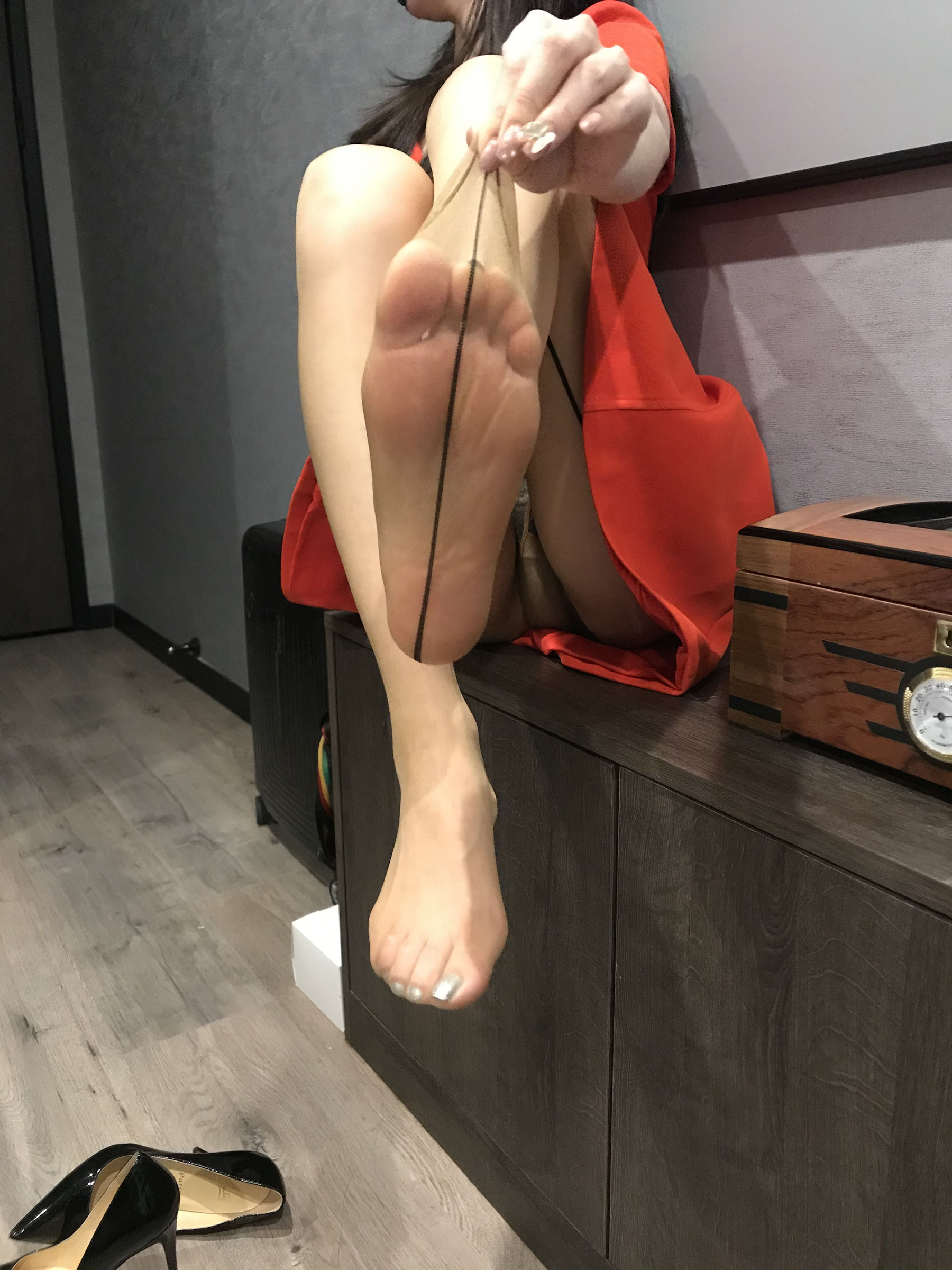 [福利COS] 丝足博主麋鹿_Monroe 2020.07.02 情趣线条丝袜第8张