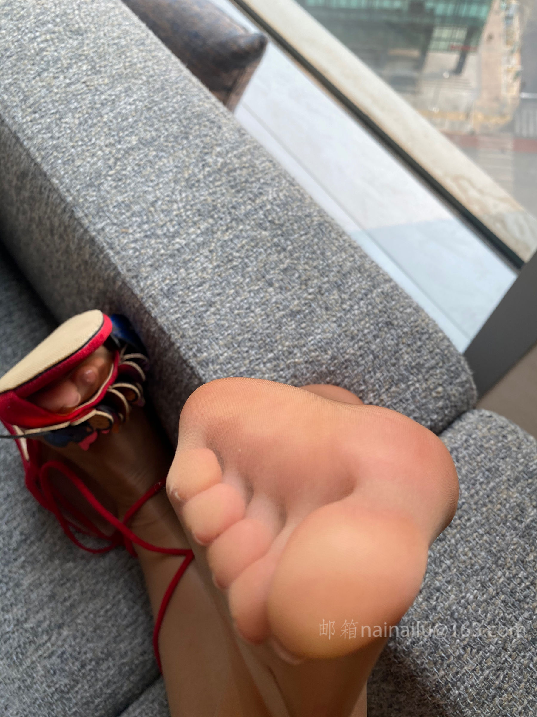 [福利COS] 安乔乔儿(Nia乔乔) No.033 包臀裙肉丝第27张