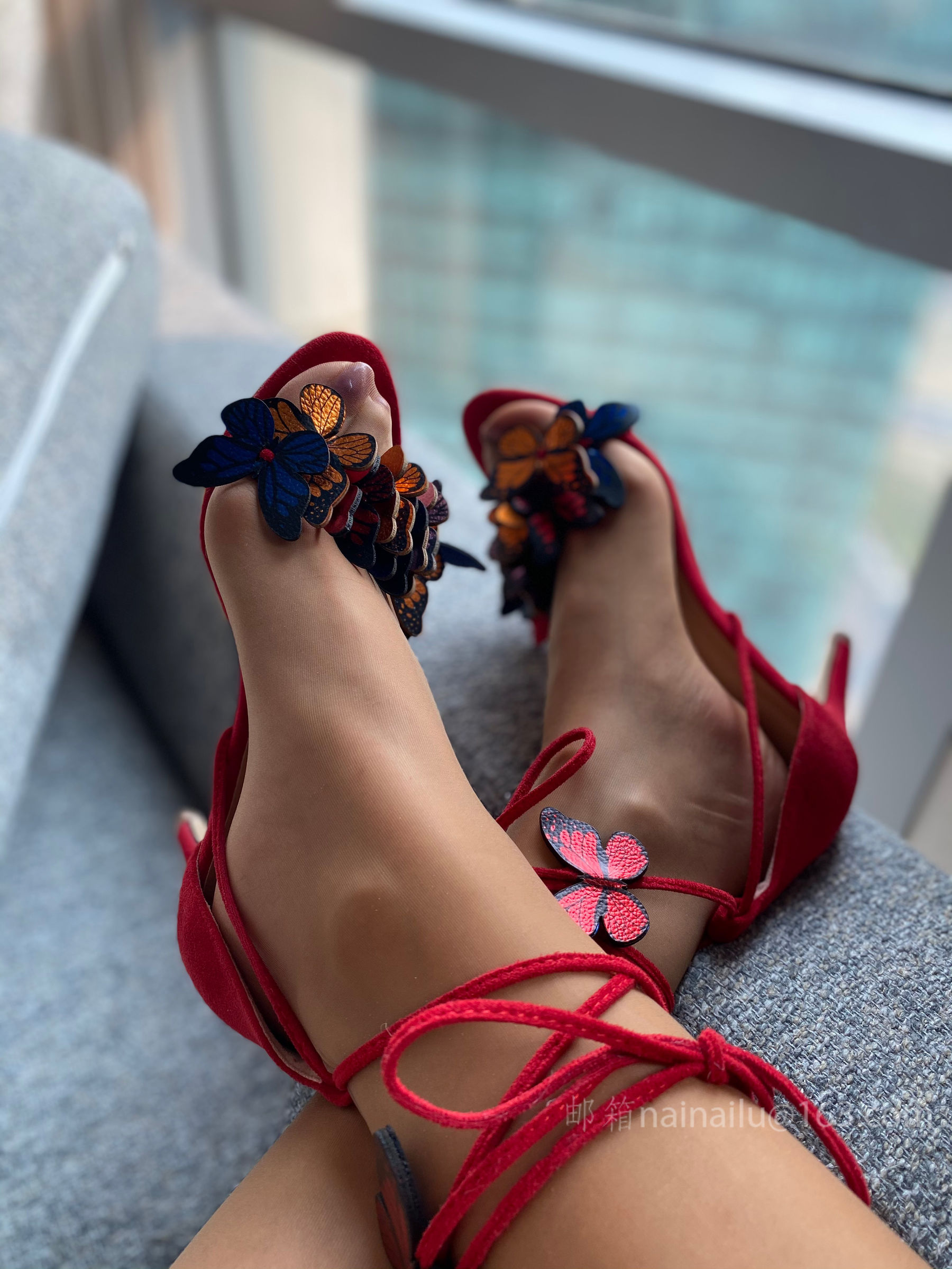 [福利COS] 安乔乔儿(Nia乔乔) No.033 包臀裙肉丝第25张