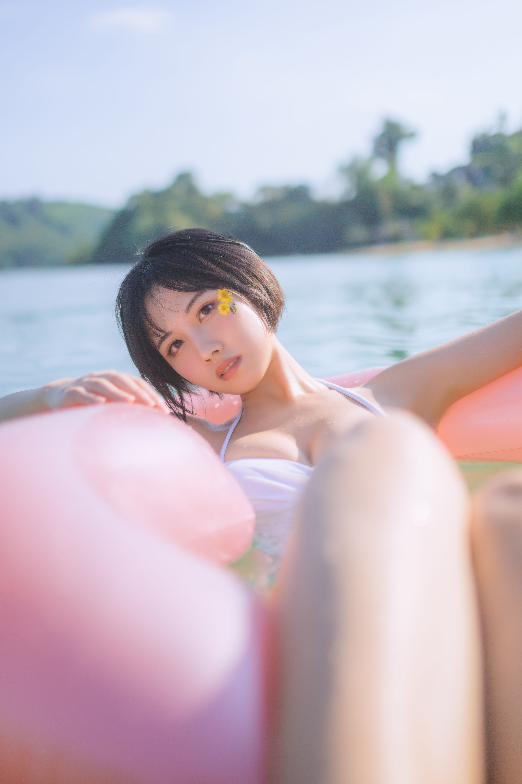 [福利COS] 次元少女念雪ww - 白色泳衣第3张