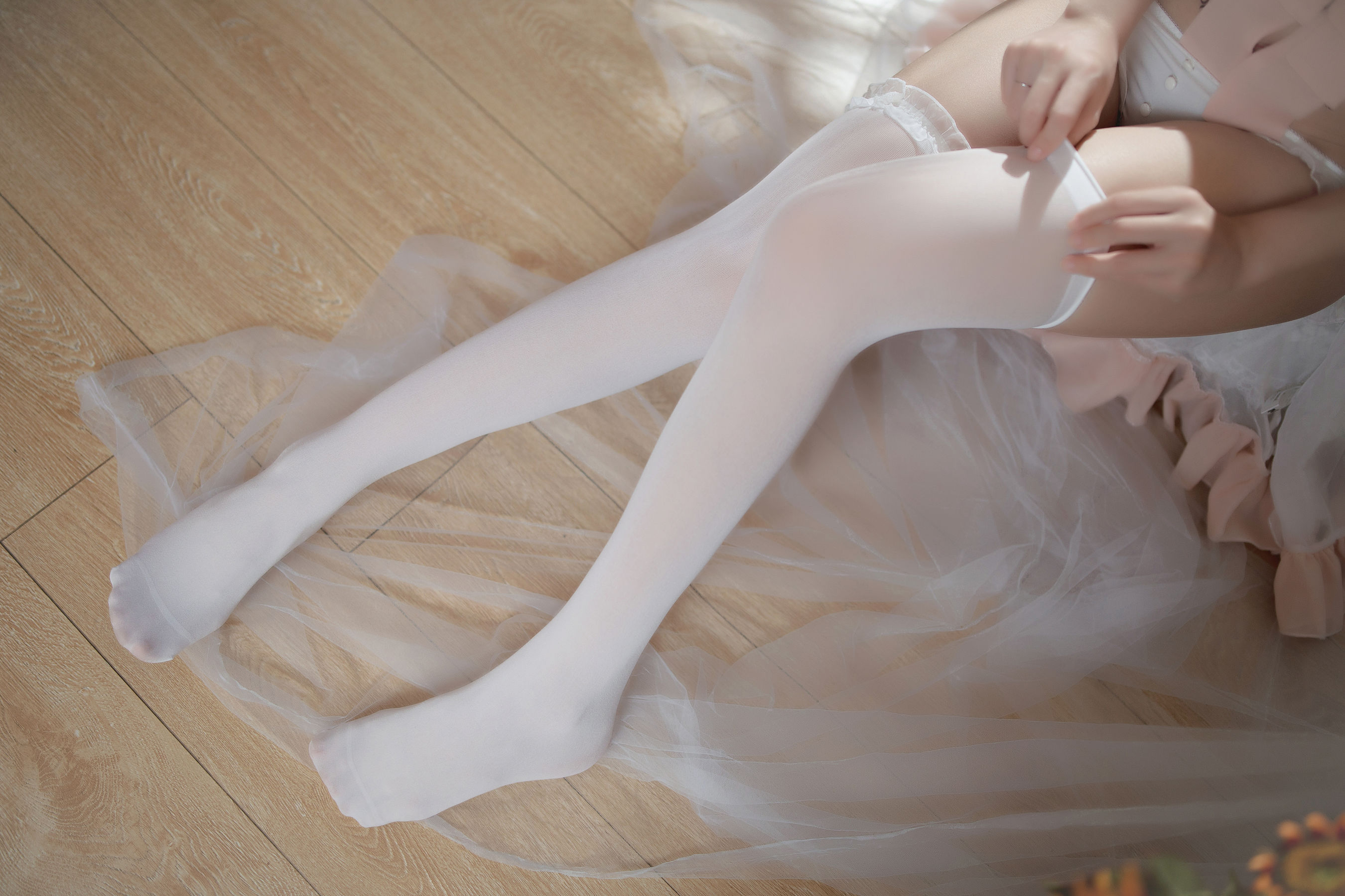 [福利COS] 洛桑w伊梓 - 暖冬日记第1张