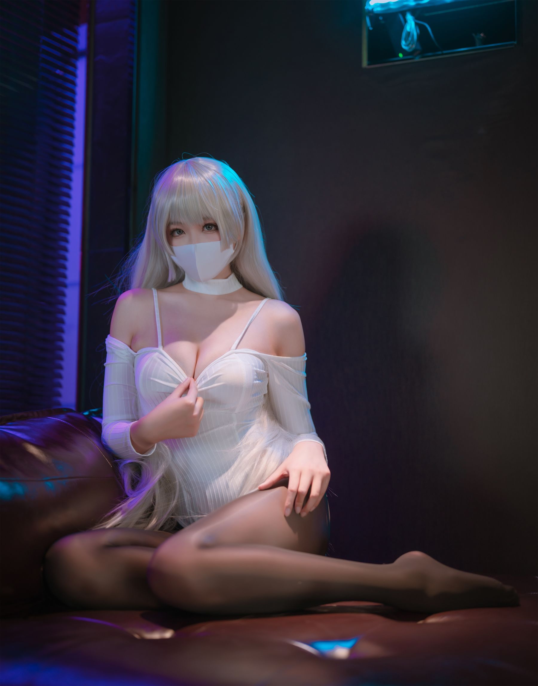 [福利COS] 轩萧学姐 - 高开叉运动鞋 茑第8张