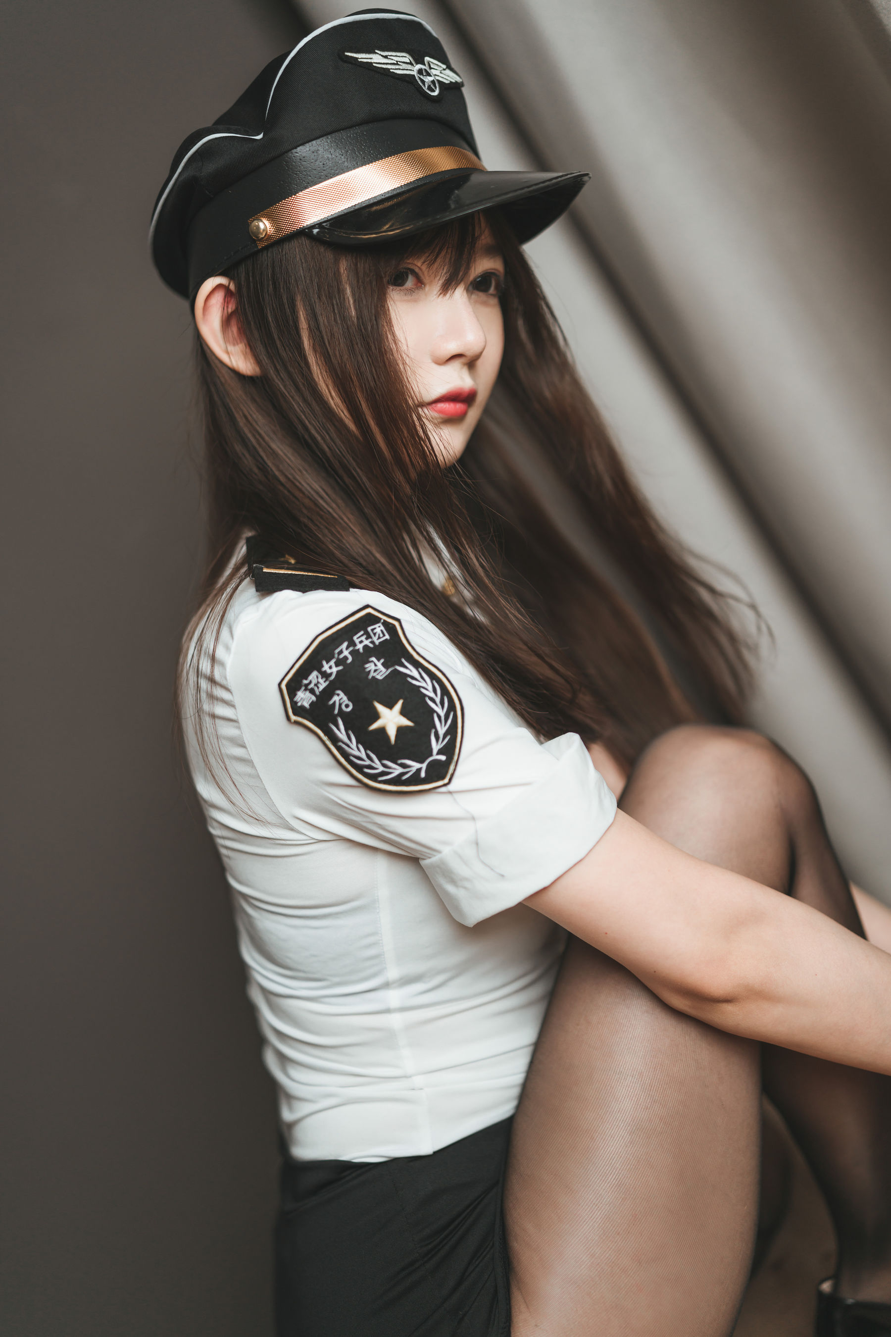 [福利COS] 51酱 - 制服第2张