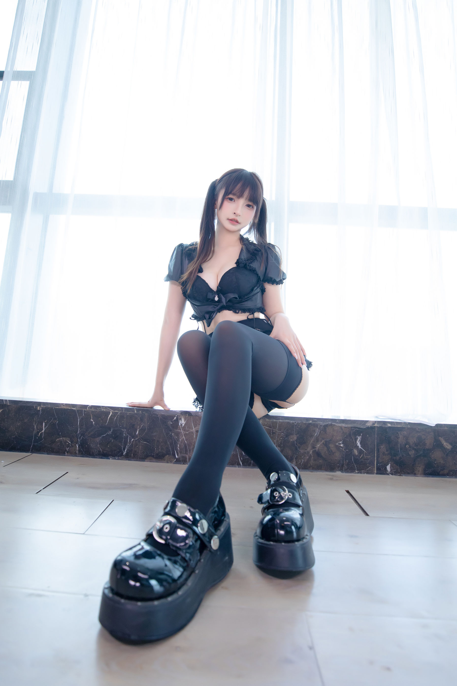 [福利COS] 萝莉神楽板真冬 之足底星光第6张