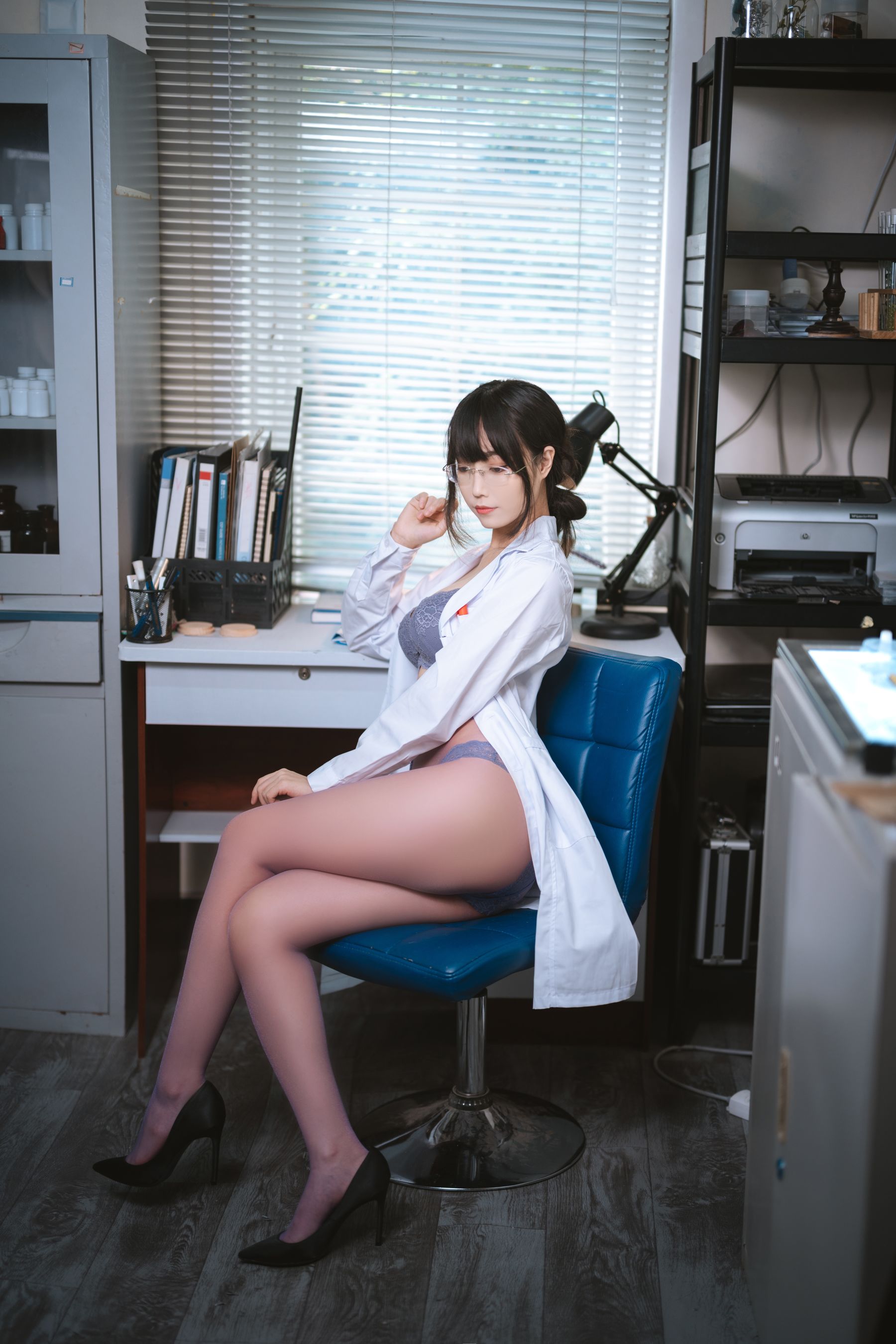 [福利COS] Cosplay汪知子 - 医生姐姐第6张