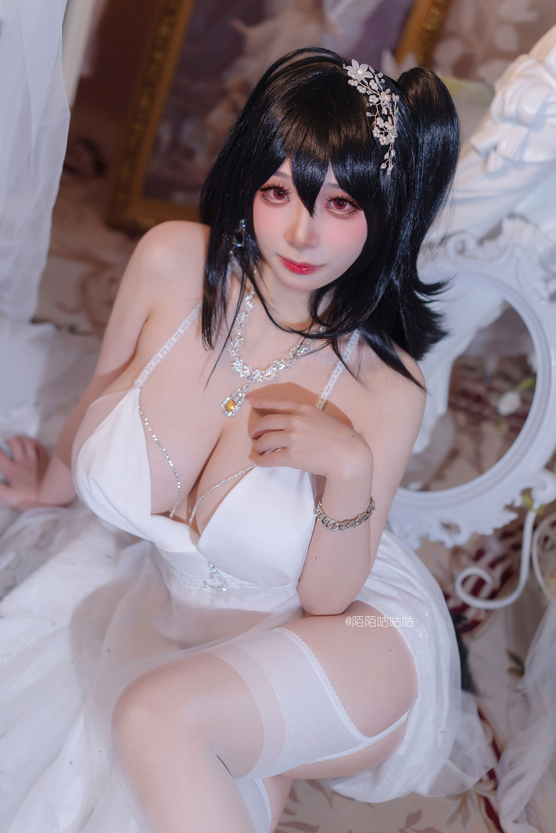 [福利COS] Cosplay美女韶陌陌 - 大凤 婚纱第1张