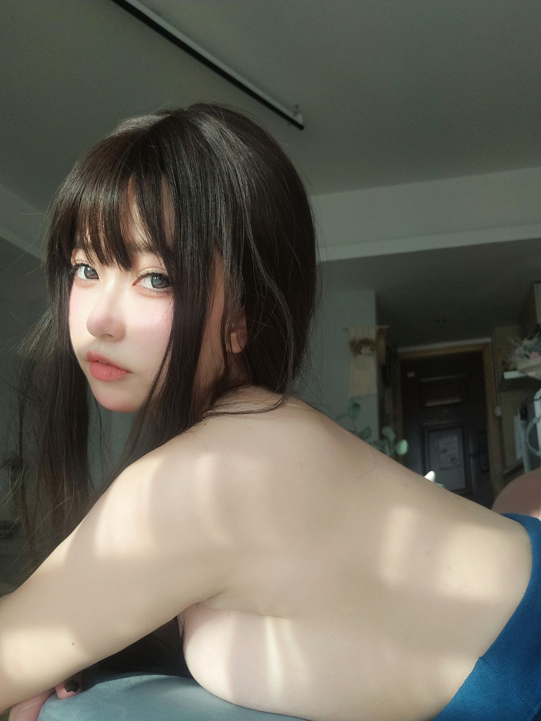 [福利COS] 女主K - 乘凉的姐姐第16张