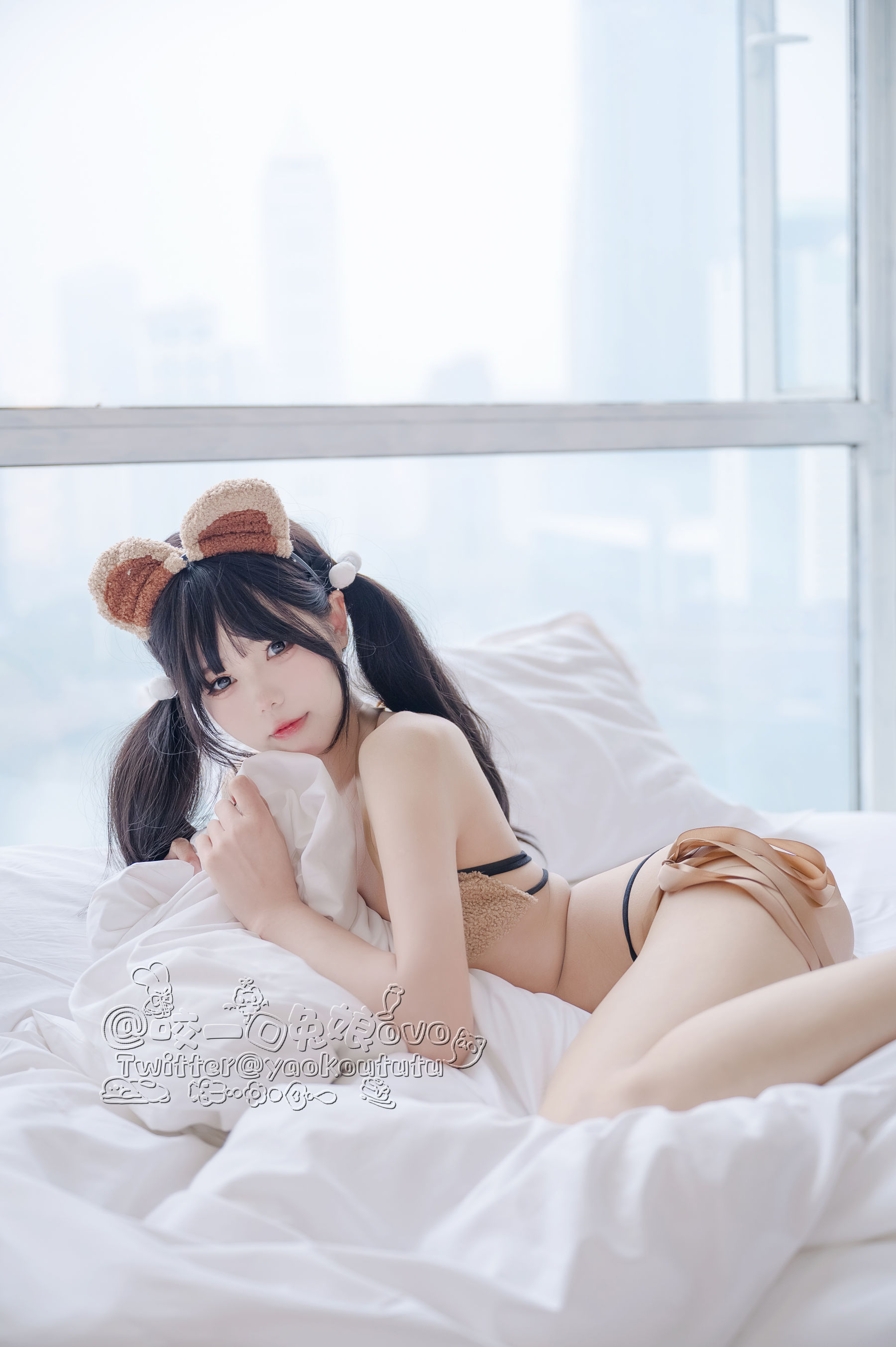 [福利COS] 咬一口兔娘 - 小熊睡衣第6张