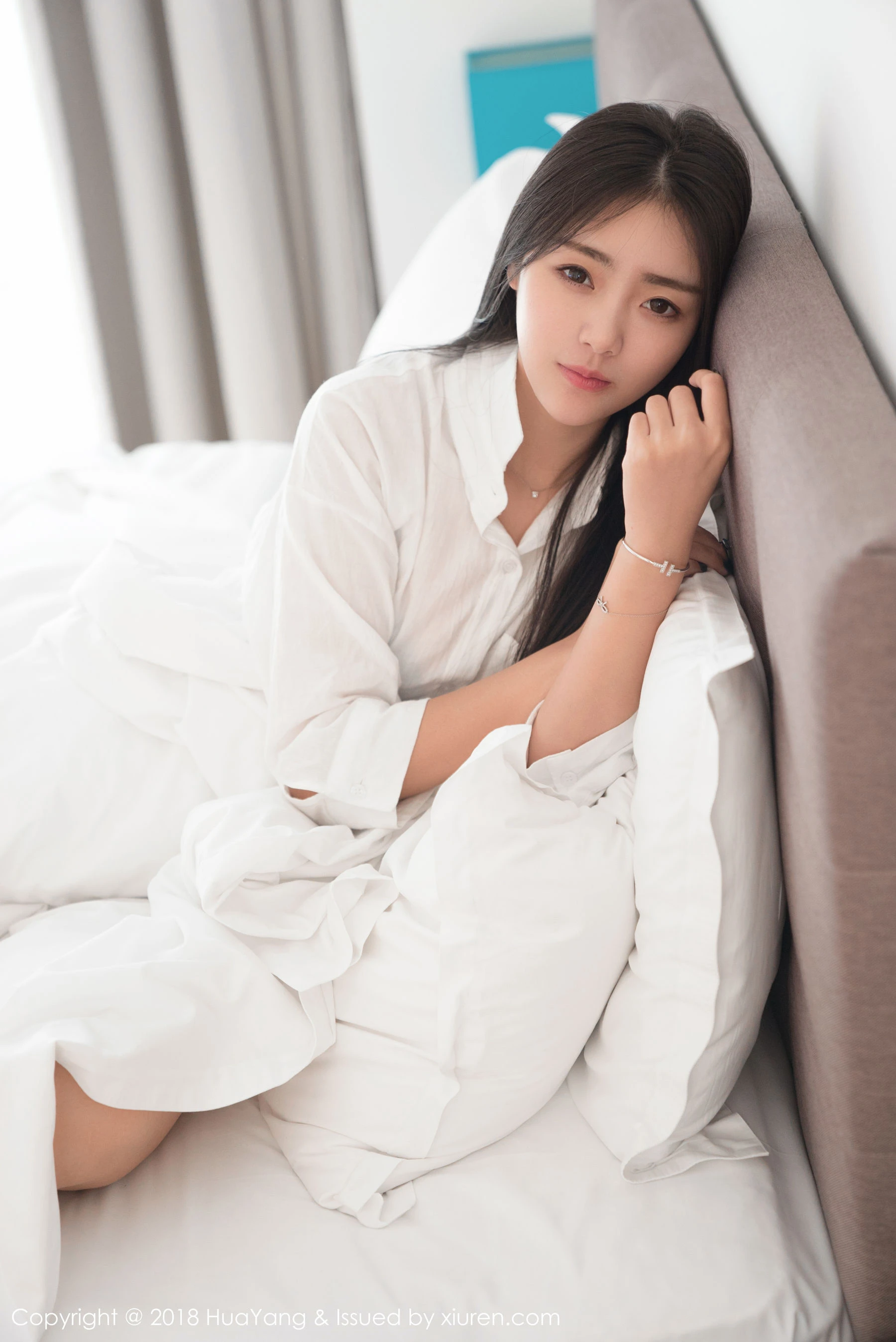 可樂Vicky《毛衣+白衬衫》 花漾 Vol.027第5张