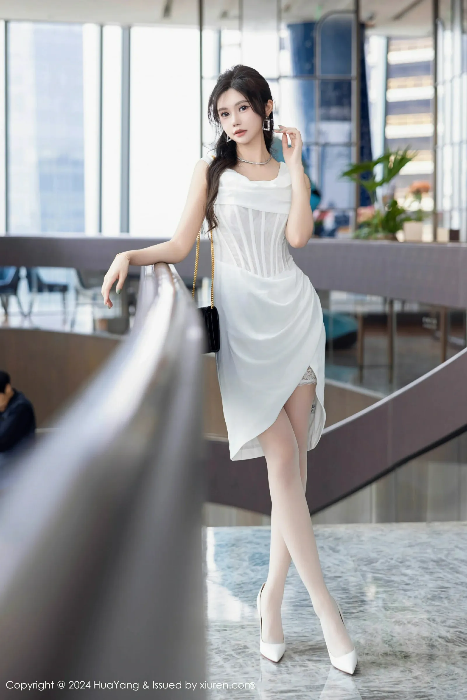  HuaYang花漾 VOL.612 绮里嘉ula [86P]第2张