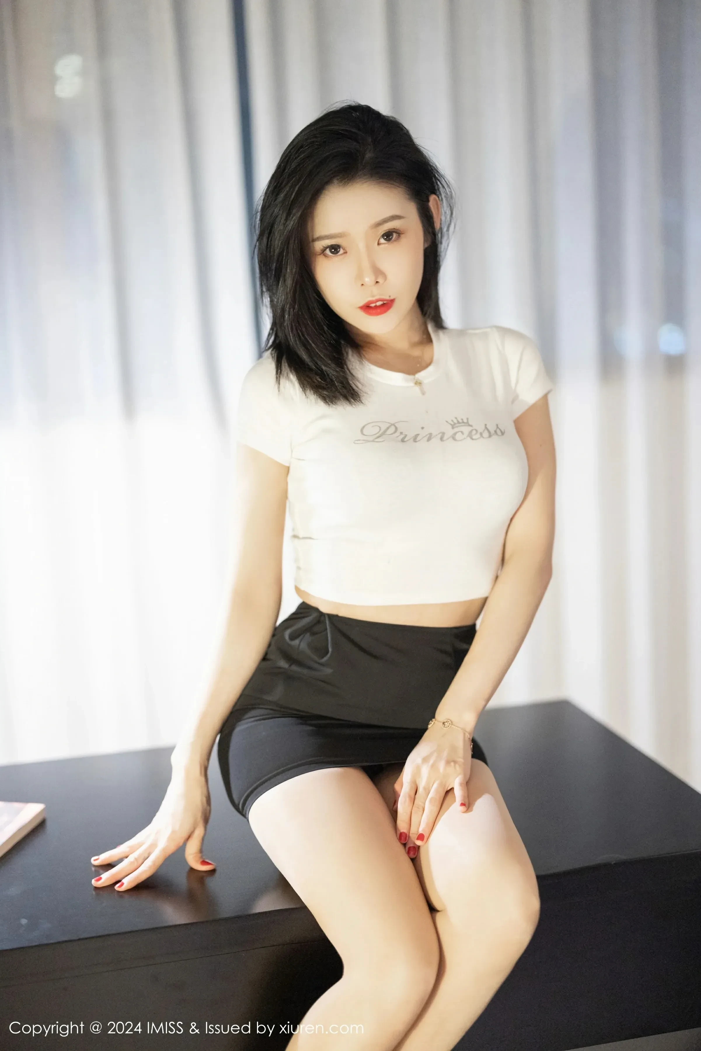  爱蜜社 VOL.777 luvian本能 [39P]第3张