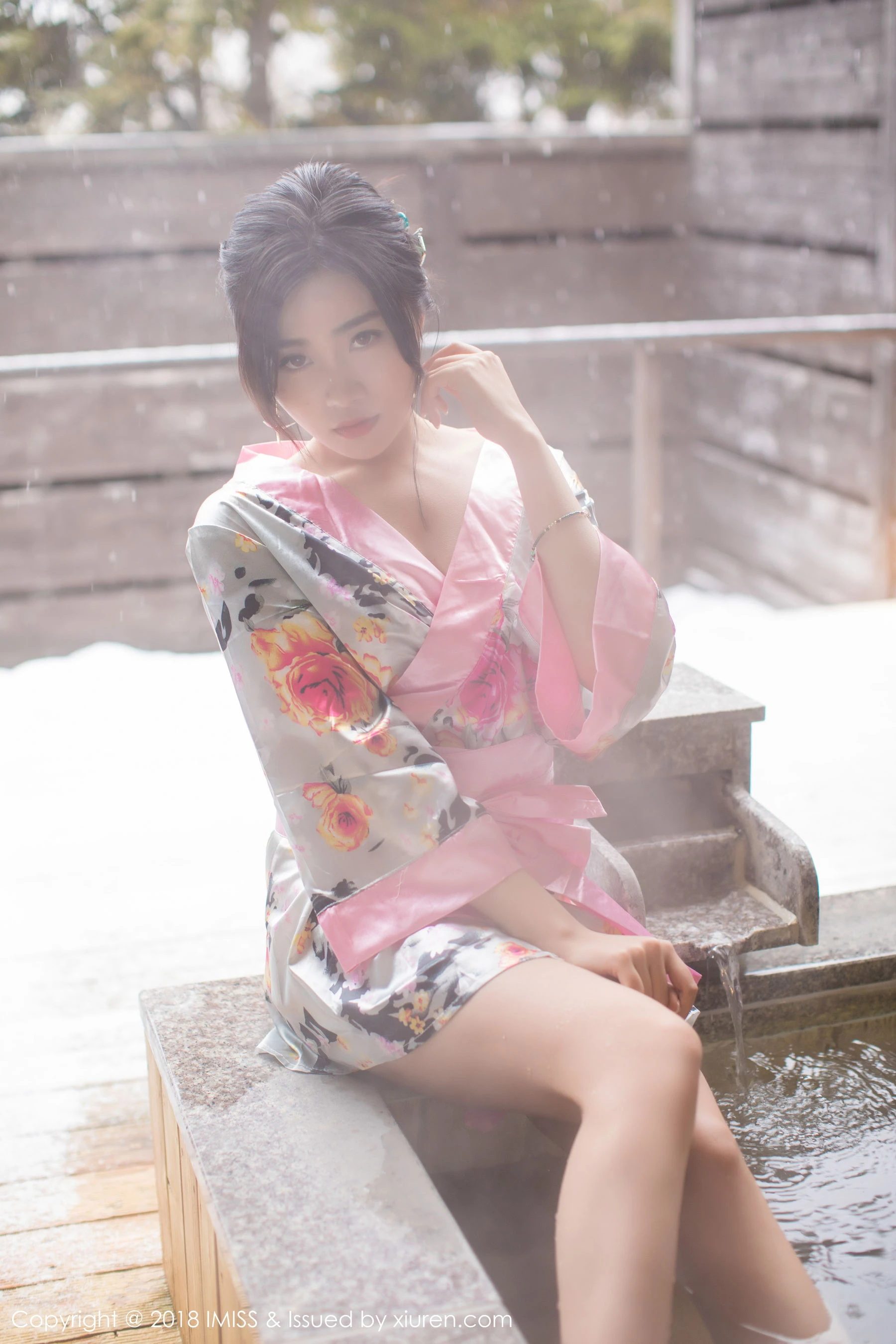  许诺Sabrina《浴池和服+蕾丝美腿》 爱蜜社IMiss Vol.221第1张