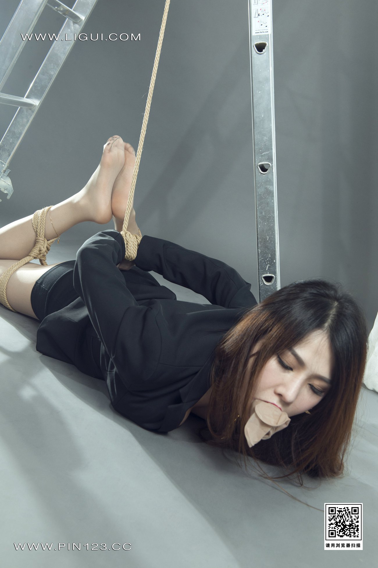 [Ligui丽柜]2022.06.09《紧缚职女》文静第5张