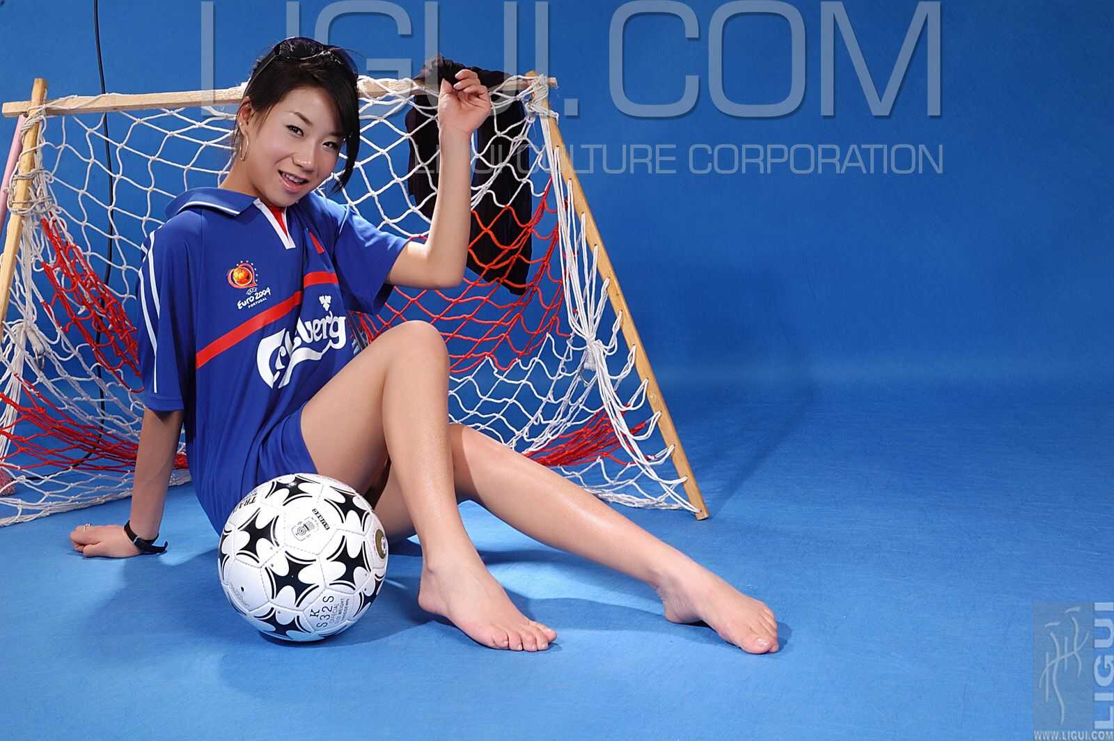 [丽柜LiGui] Model 默默《足球寶貝》丝足写真集图片第2张