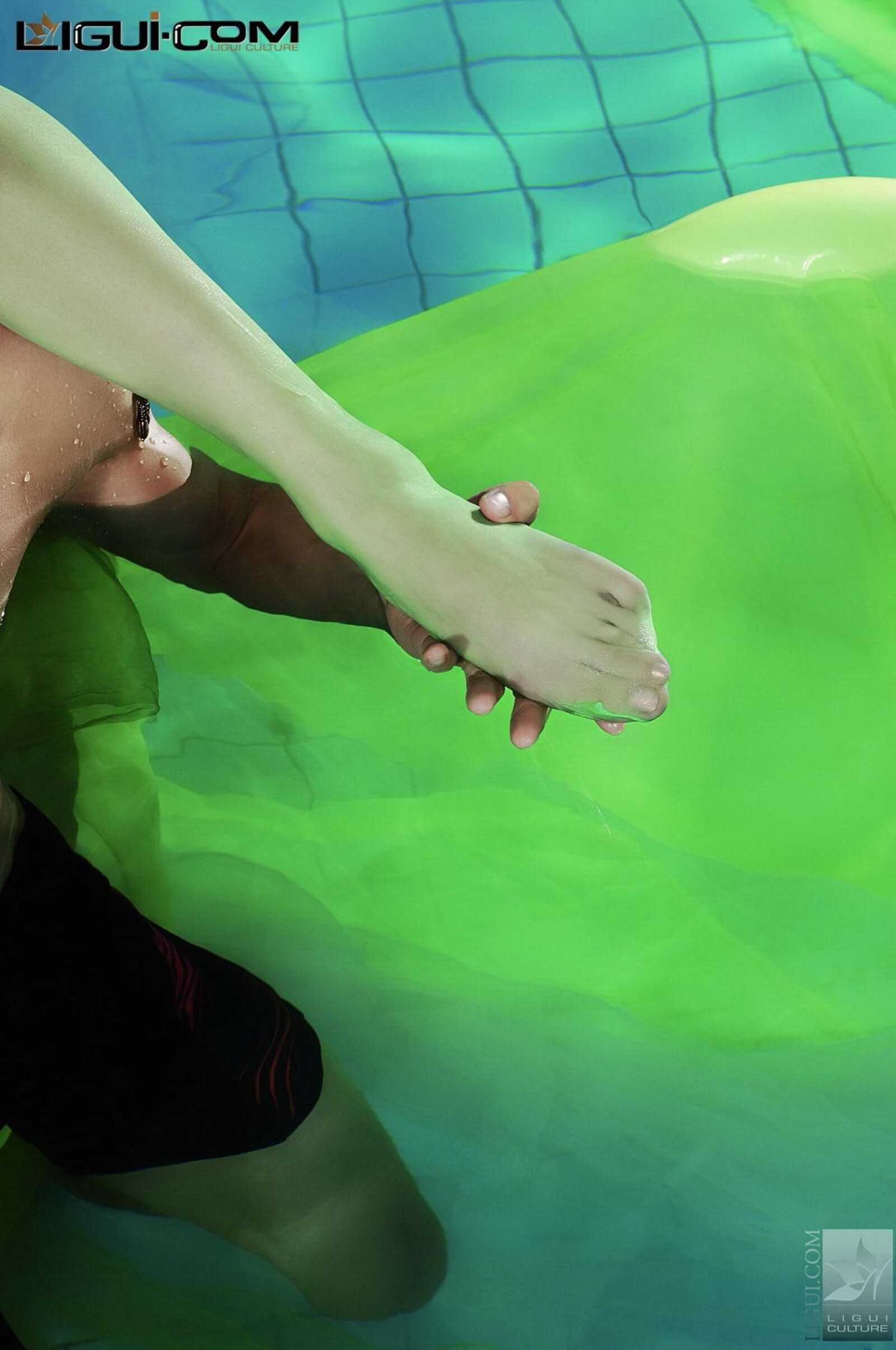 Model 马鑫茹《人鱼的梦想》 [丽柜LiGui] 丝足写真第3张