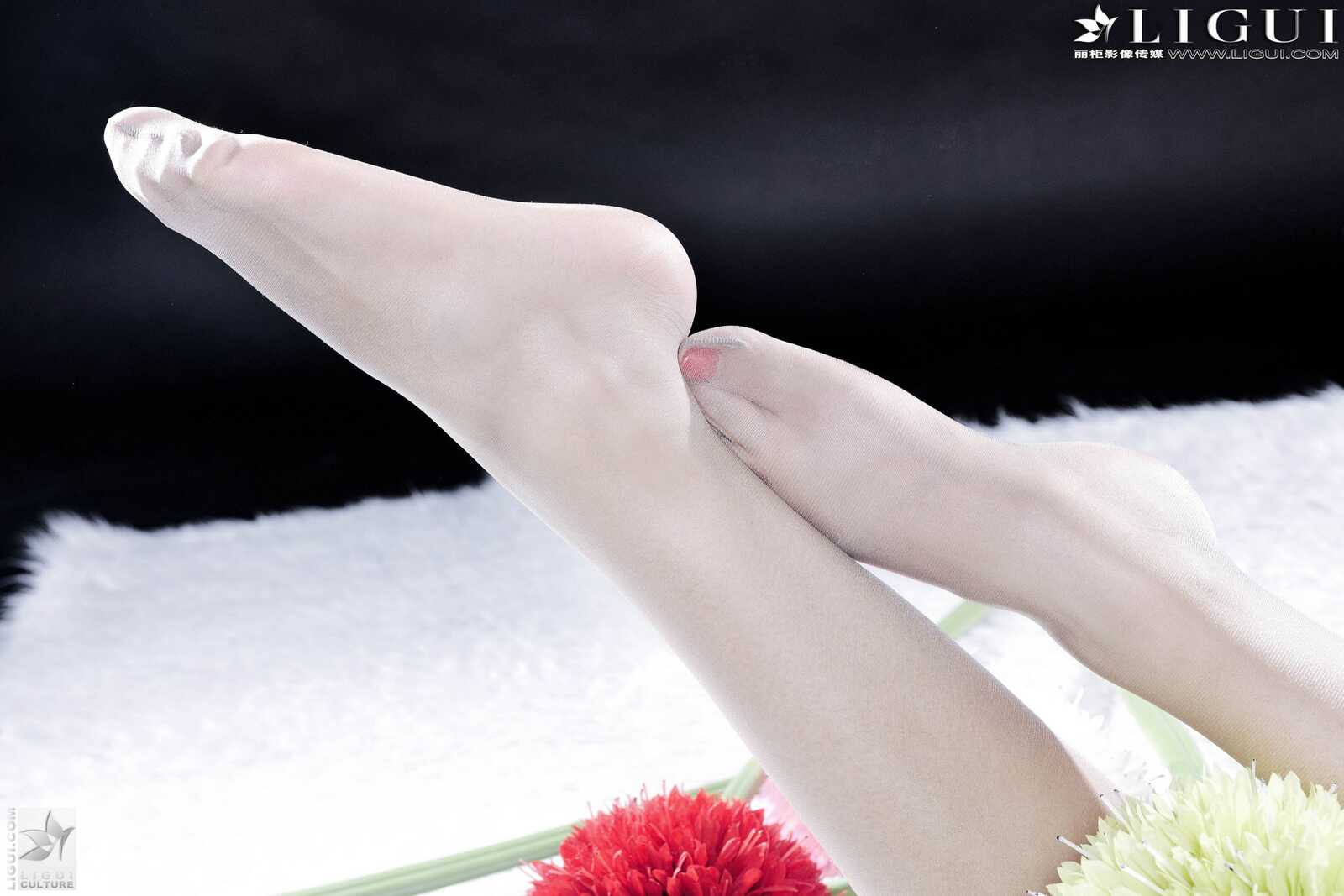 Model 司琪《粉色丽人》[丽柜LiGui] 美腿玉足写真图第1张
