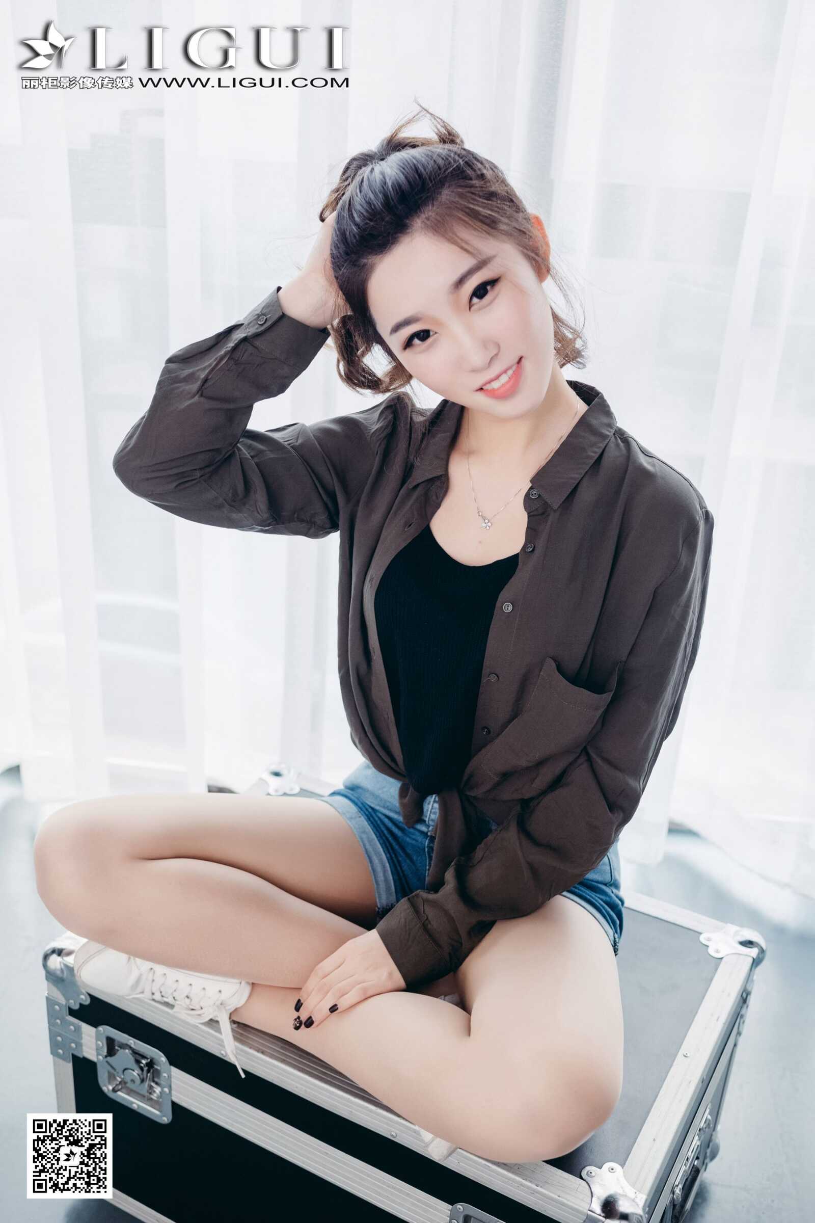 Model 筱筱《甜美热裤少女》 [丽柜] 写真集第3张