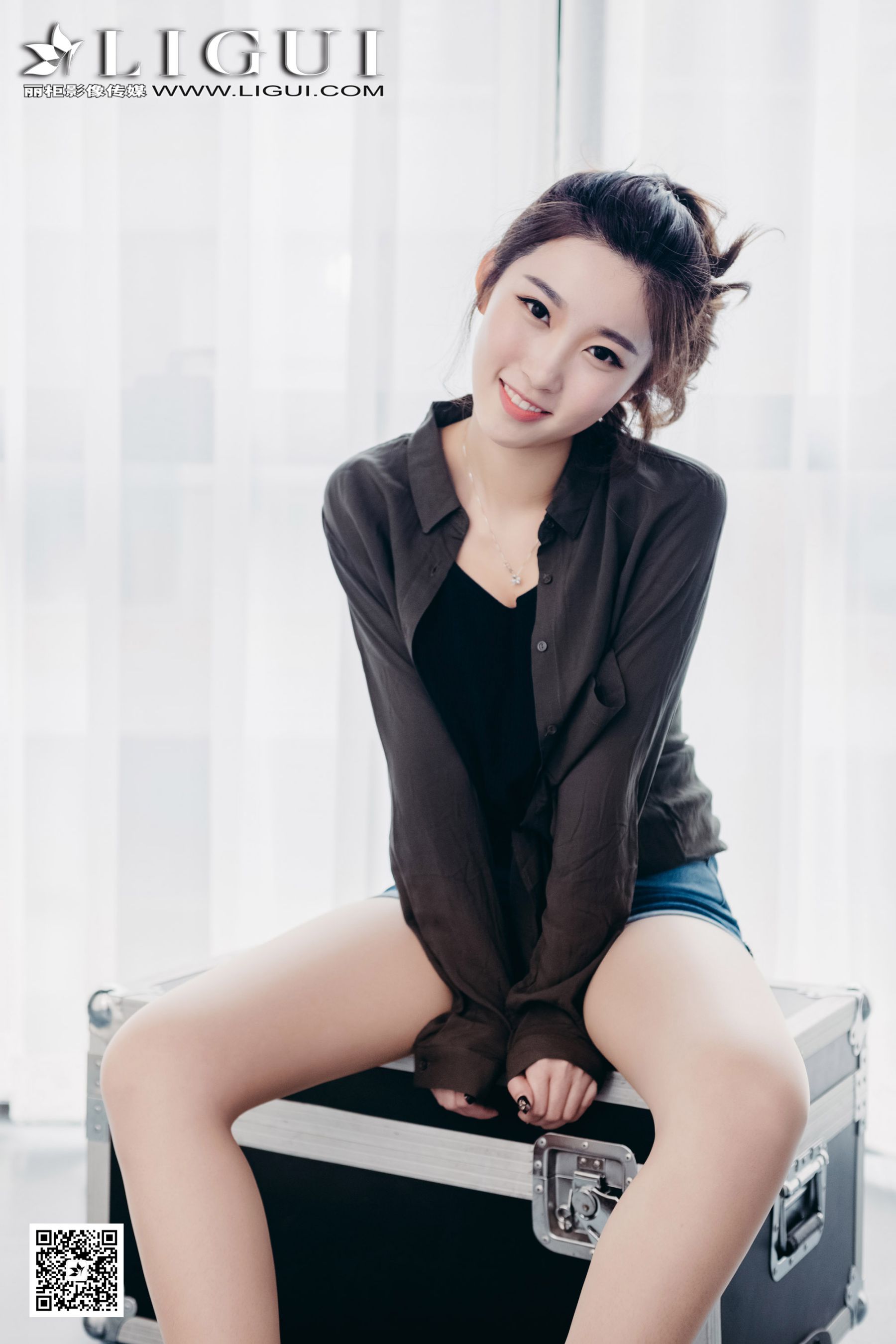 Model 筱筱《甜美热裤少女》 [丽柜] 写真集第3张