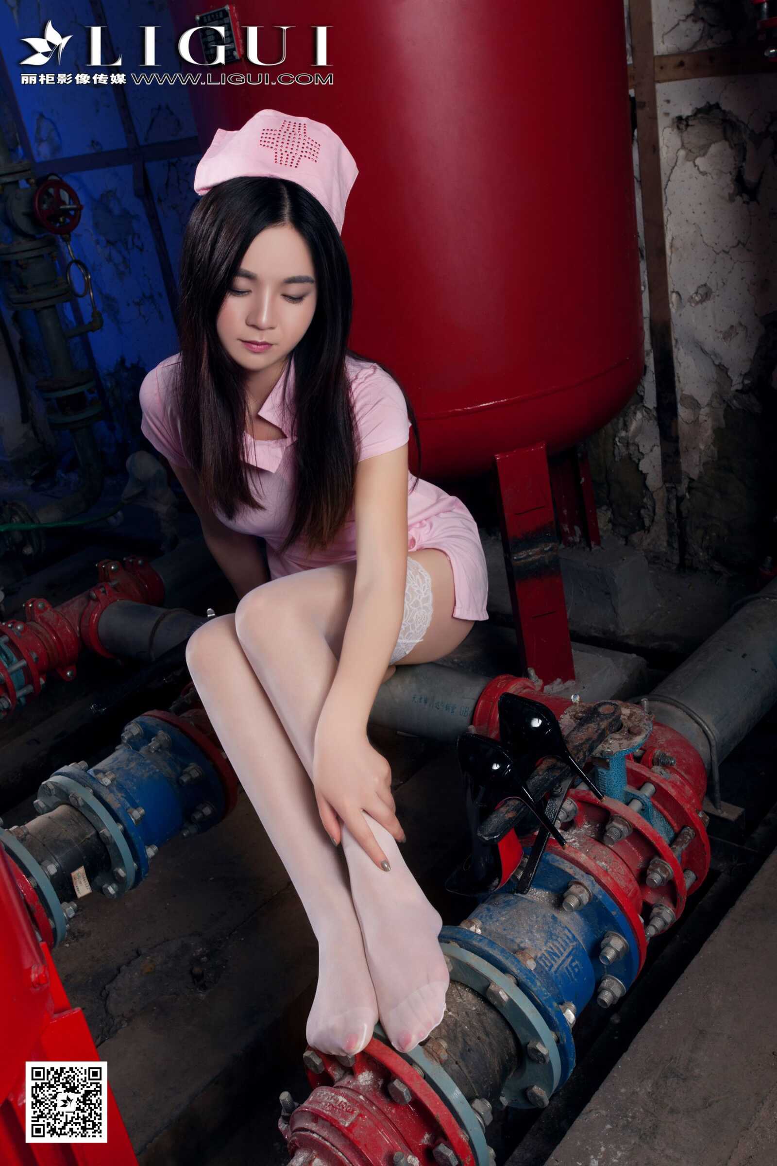 Model 安安《白丝护士丝足》 [丽柜贵足LiGui] 美腿第8张