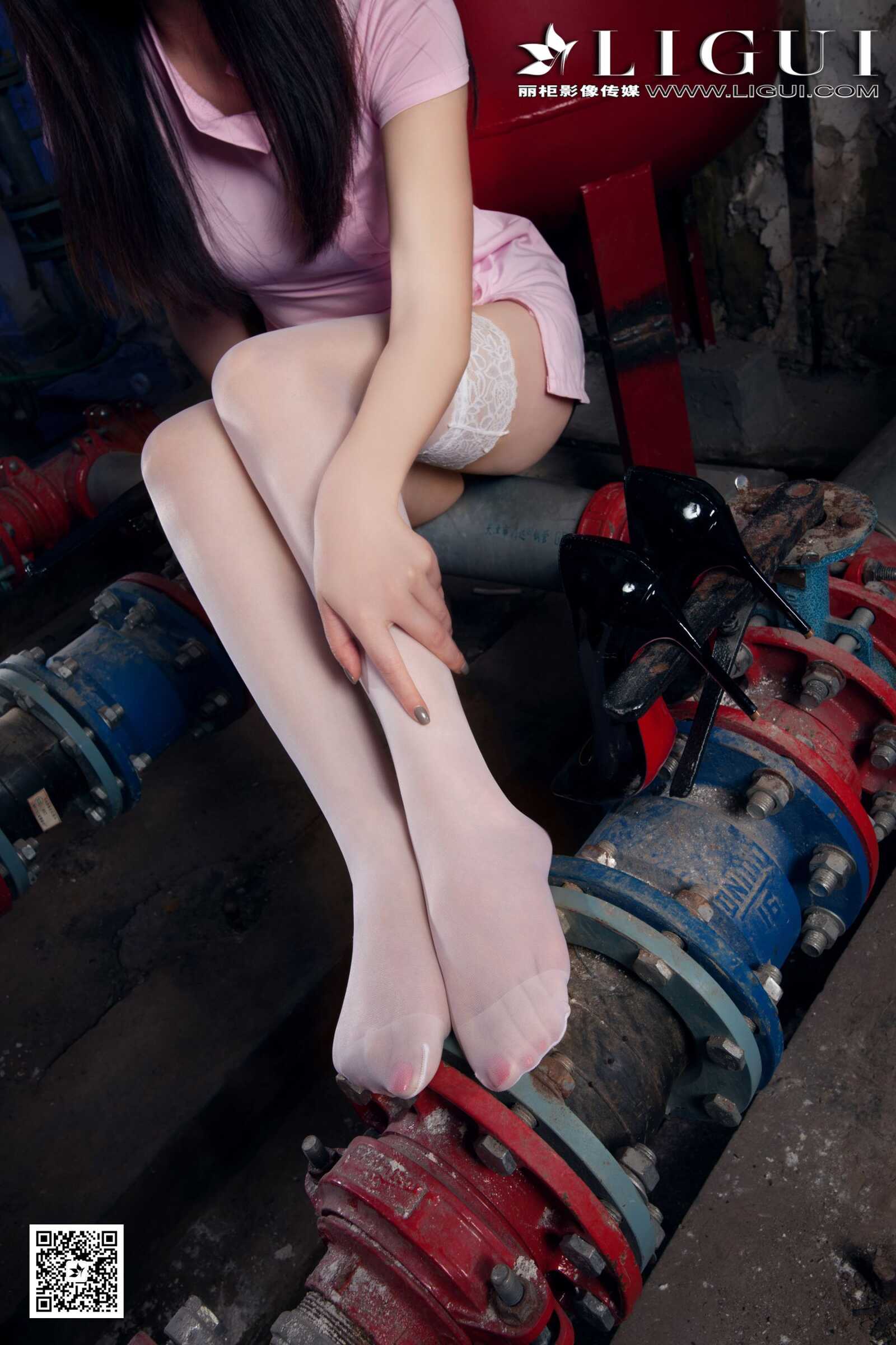 Model 安安《白丝护士丝足》 [丽柜贵足LiGui] 美腿第7张