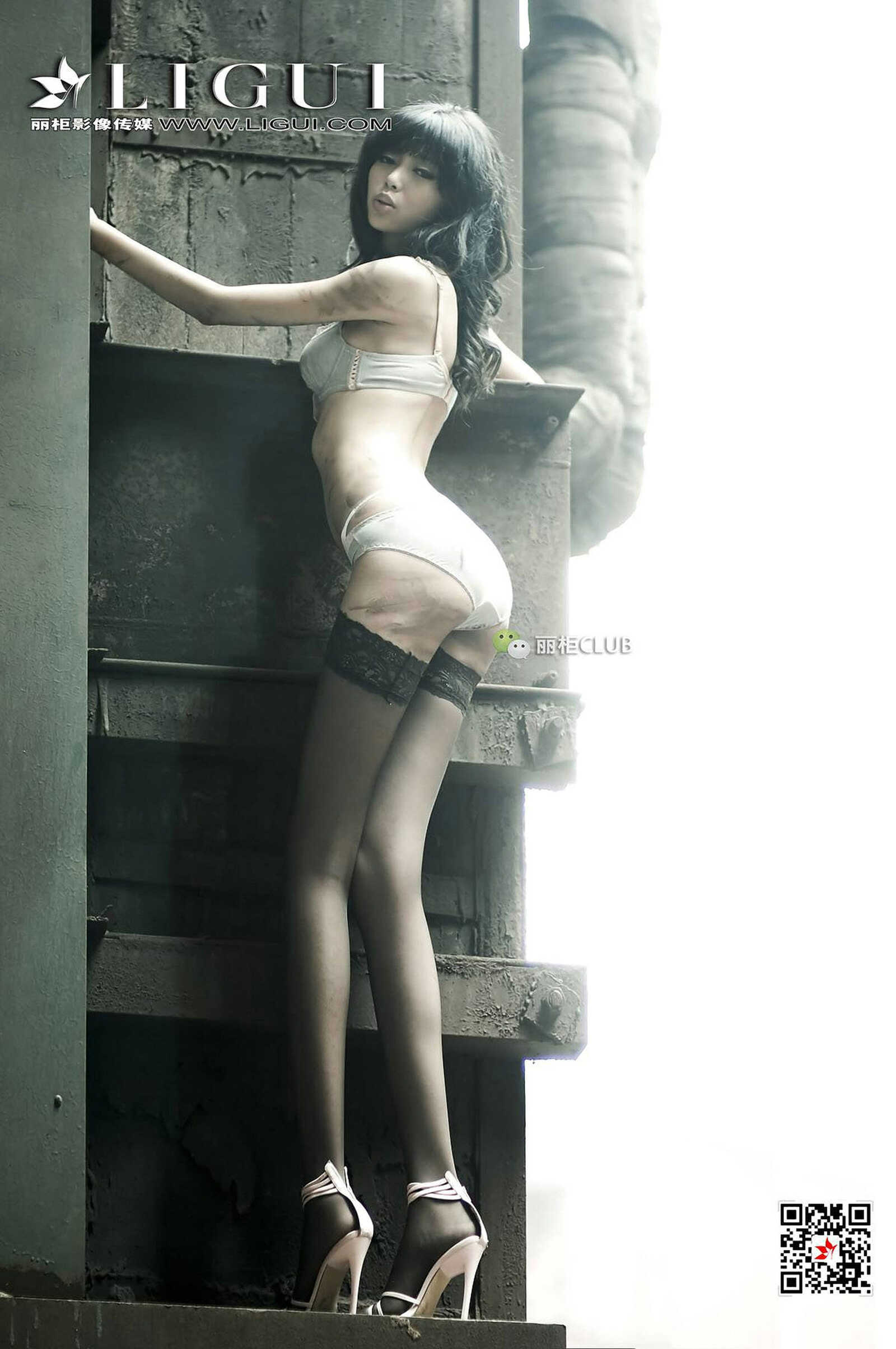 腿模孟露《黑丝人像摄影》 [丽柜Ligui] 写真集第8张