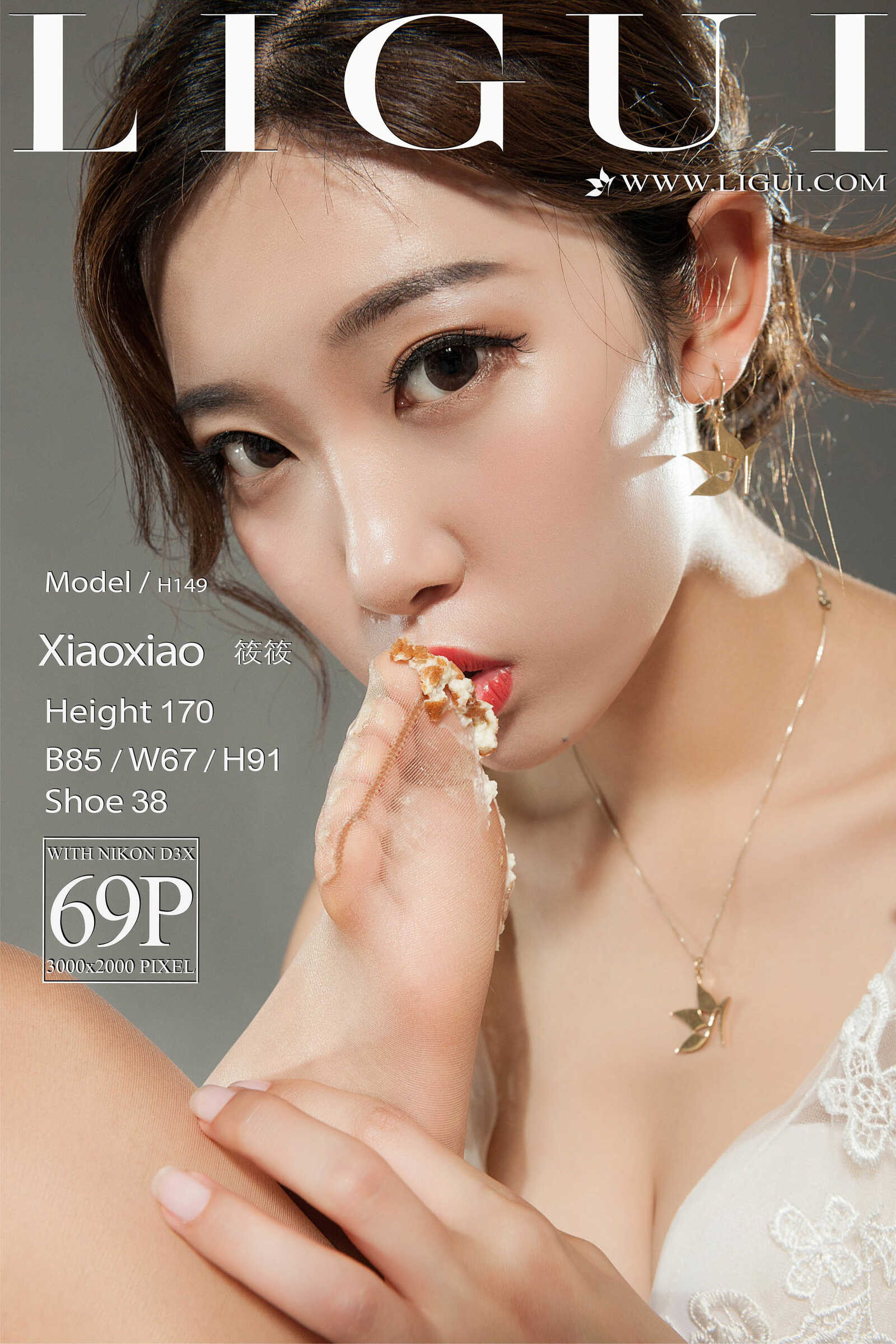 腿模筱筱《披萨丝足》 [丽柜Ligui] 写真集第19张