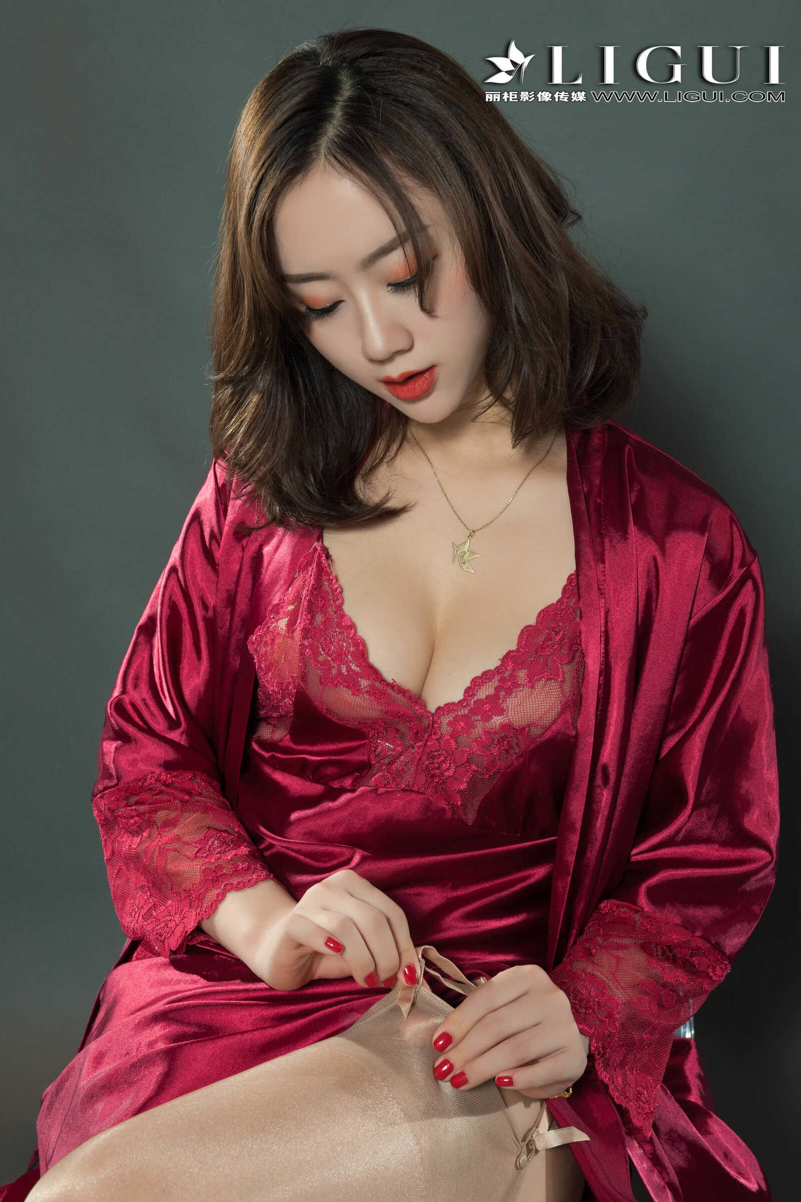 足模然然《榴莲丝袜少妇》 [丽柜Liguil] 写真集第14张