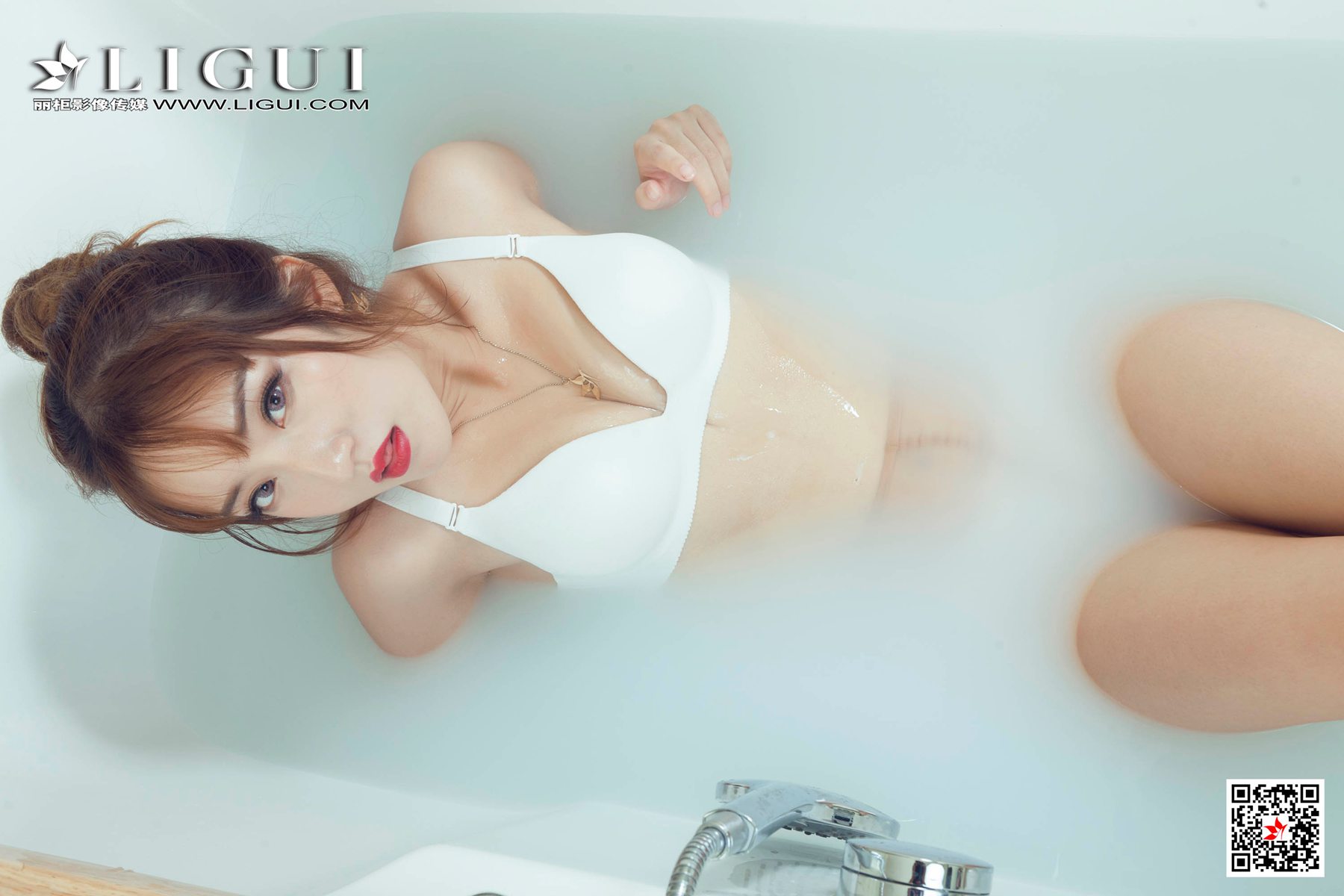 [Ligui丽柜]网络丽人 2020.11.04 Model《香浴名莲》汐汐 在现浏览第4张