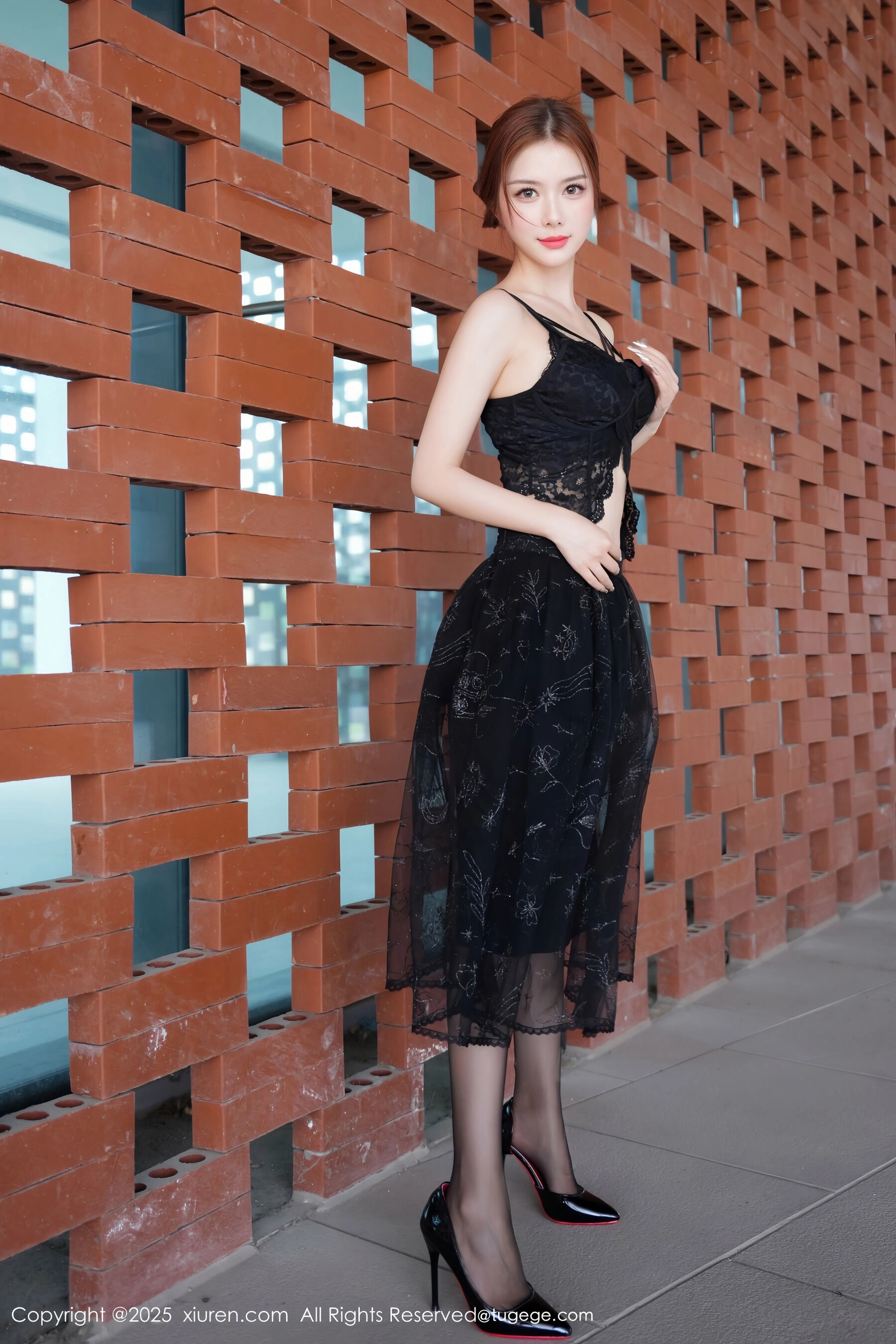  秀人网 白芷yy Vol.11016 [79P]第2张