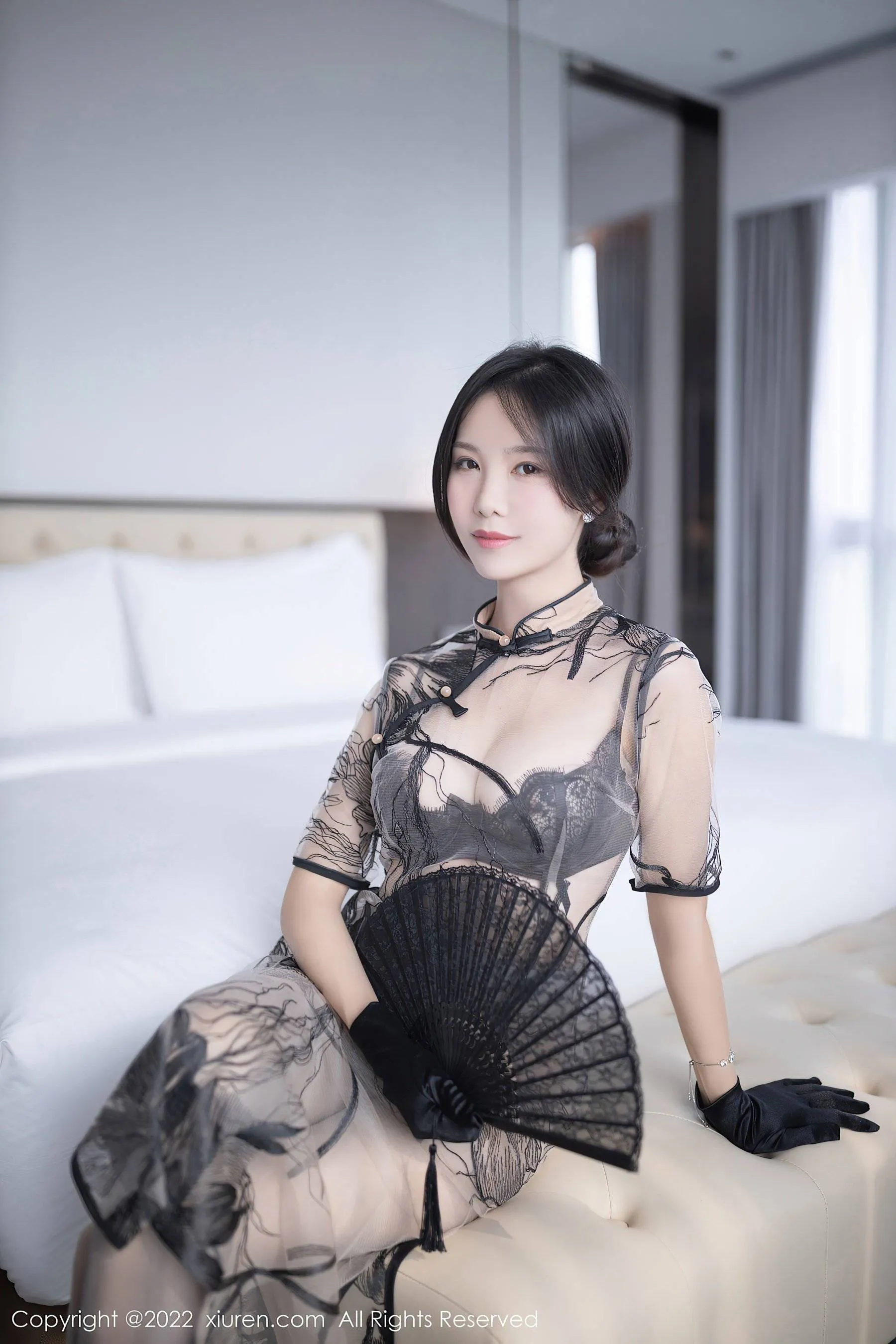  秀人网 No.5830 利世 旗袍美腿第15张