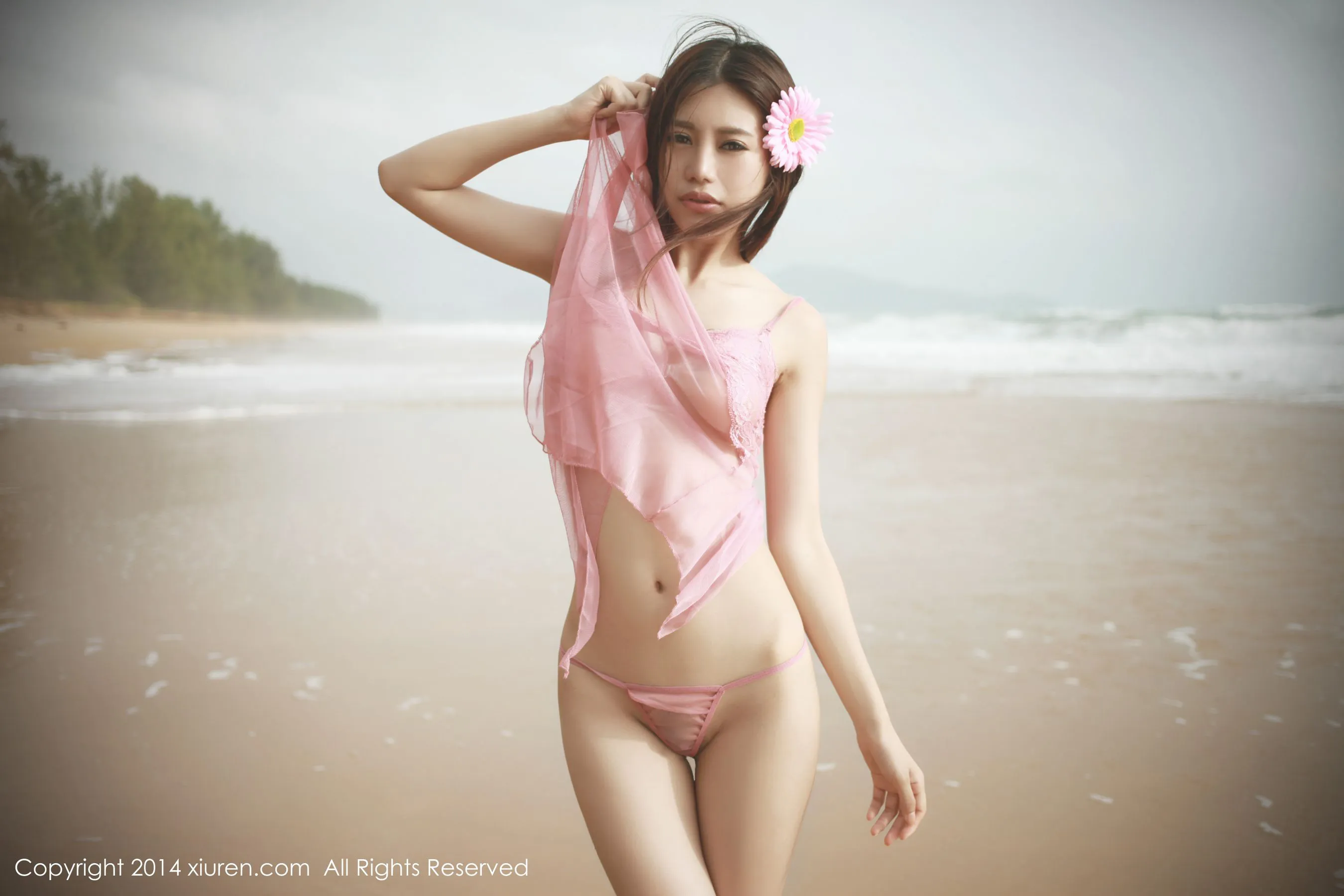  绮里嘉ula《海边风情~~》 秀人网 No.188第13张