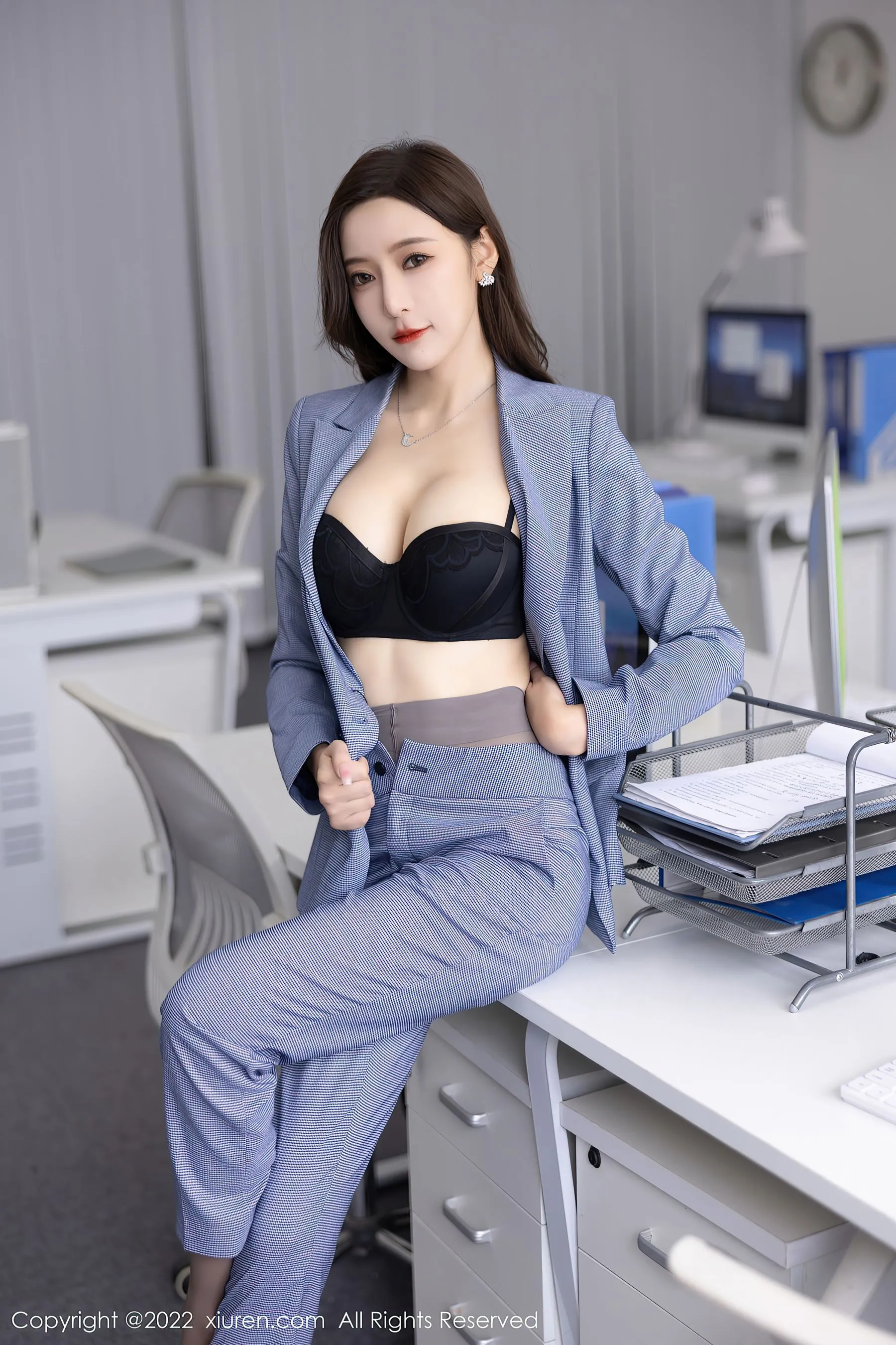  秀人网 No.5629 王馨瑶yanni Ol职业装第24张