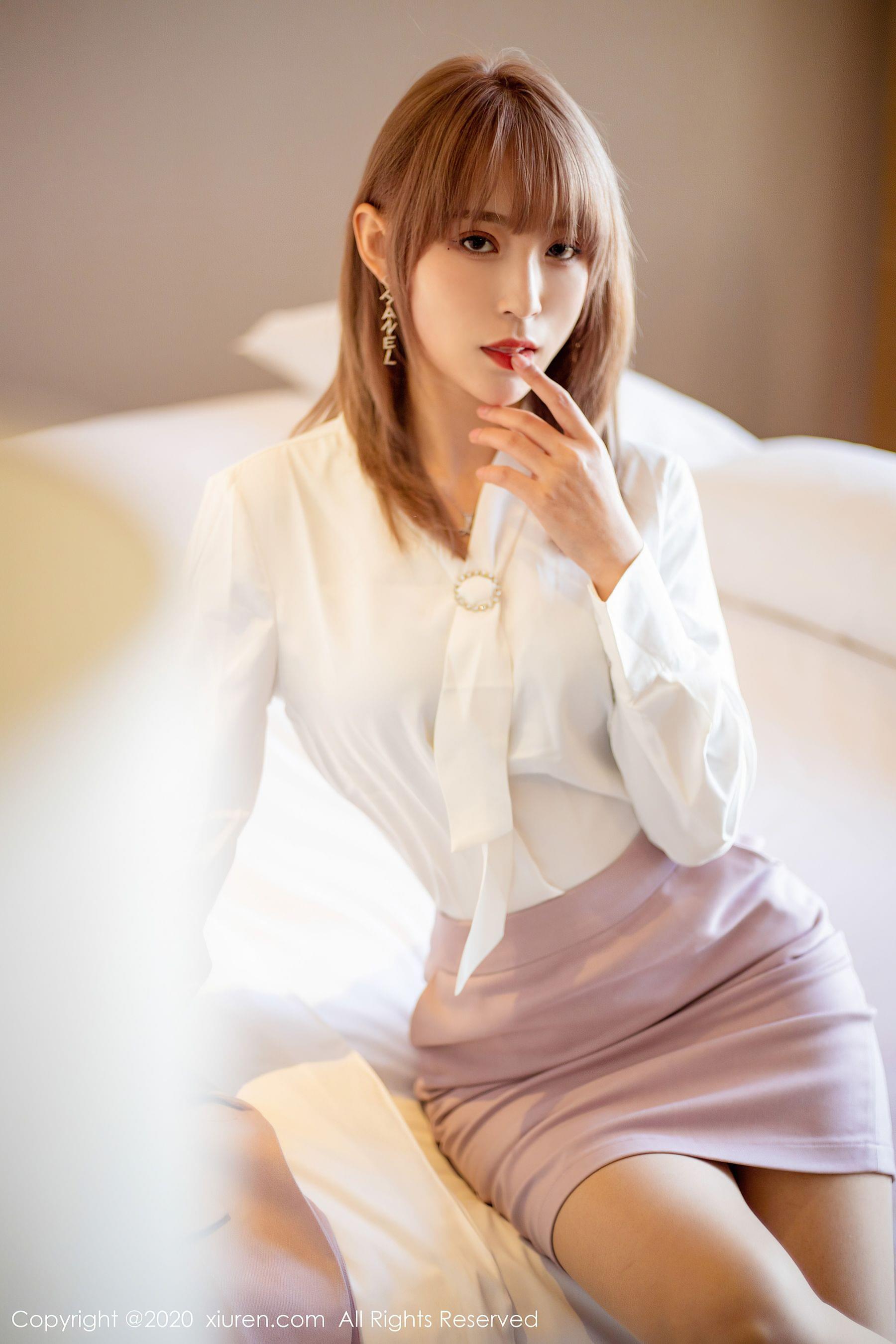 秀人XIUREN No.2304 周慕汐fairy第2张