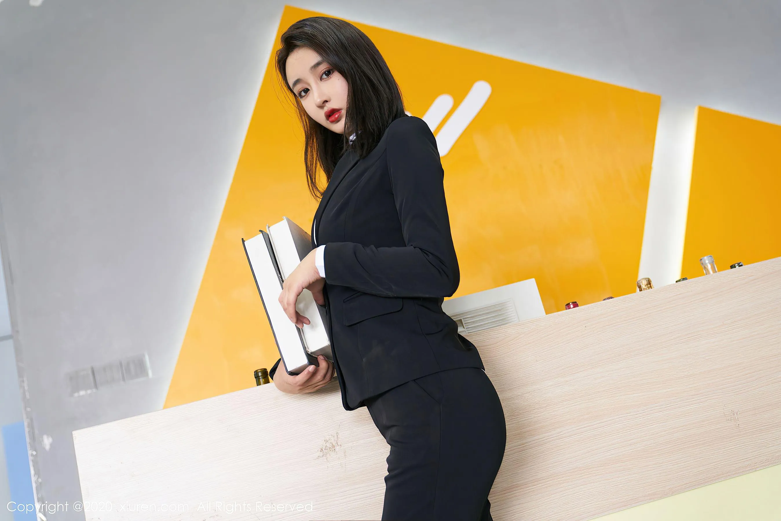  秀人XIUREN No.2392 林子欣Freya第2张