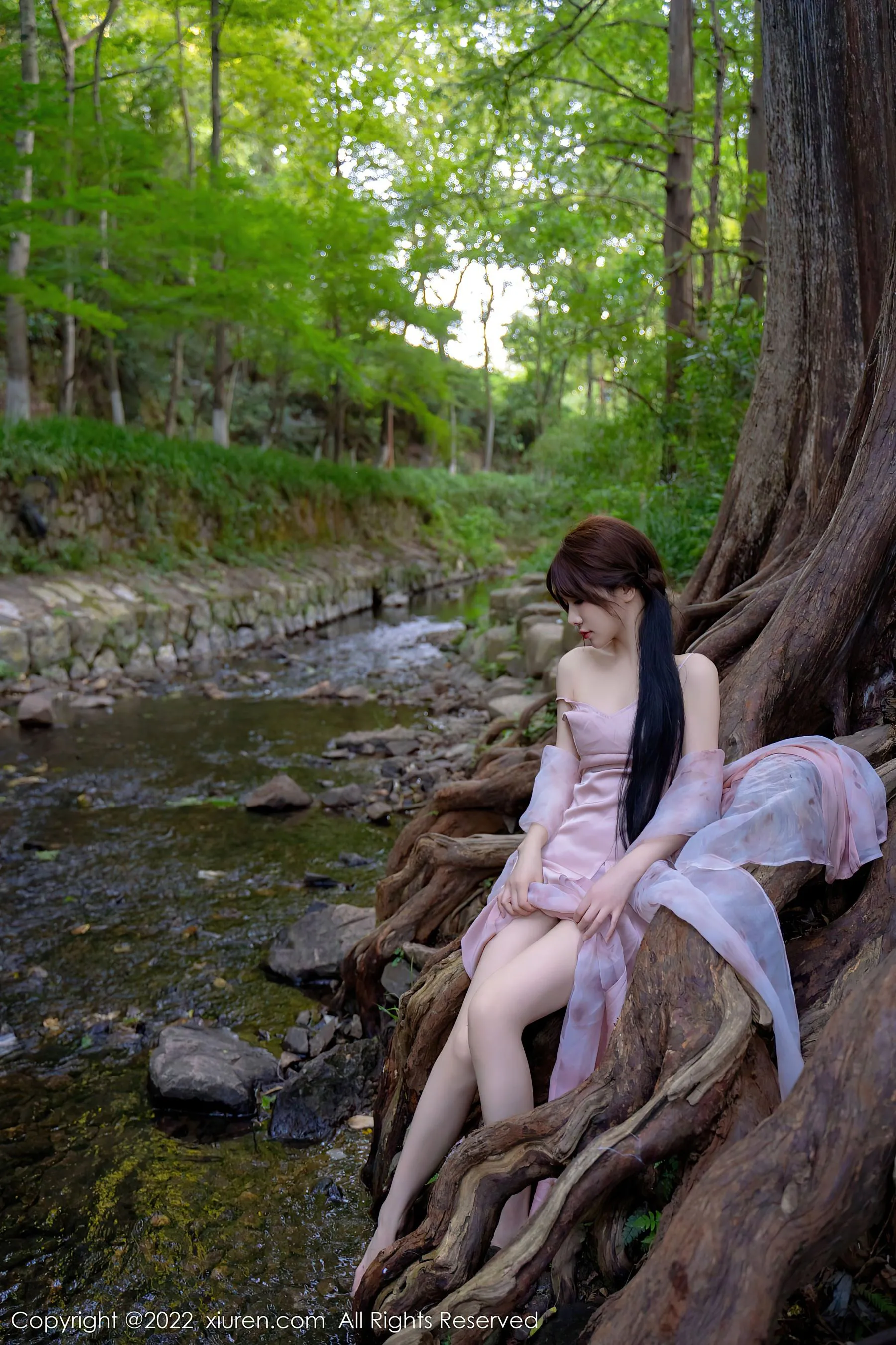  秀人网 No.5690 婠婠么 美腿长裙第14张