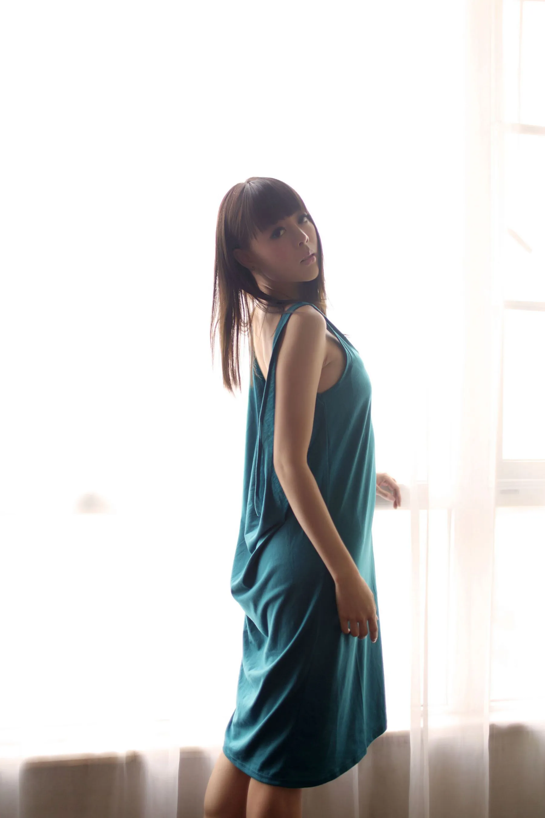  杜Viki《酒店拍摄 三套装》 秀人网 No.001第3张