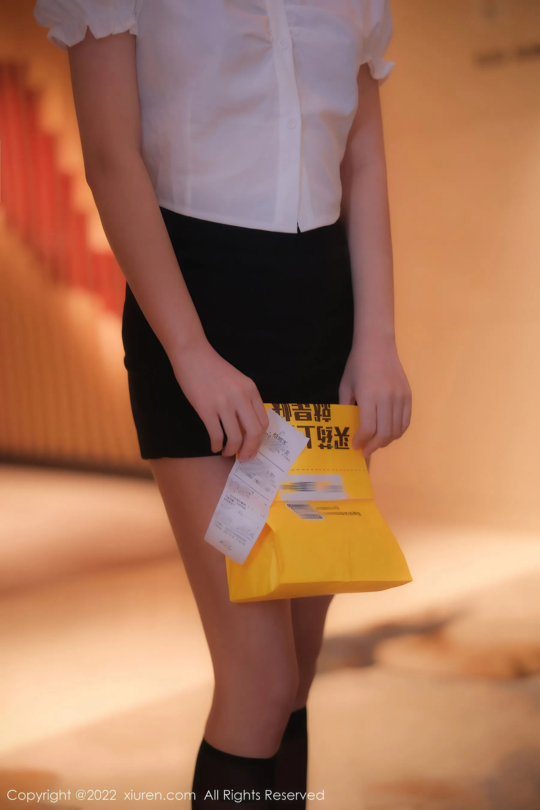 秀人网 No.5702 美羊羊 短发新人模特第18张