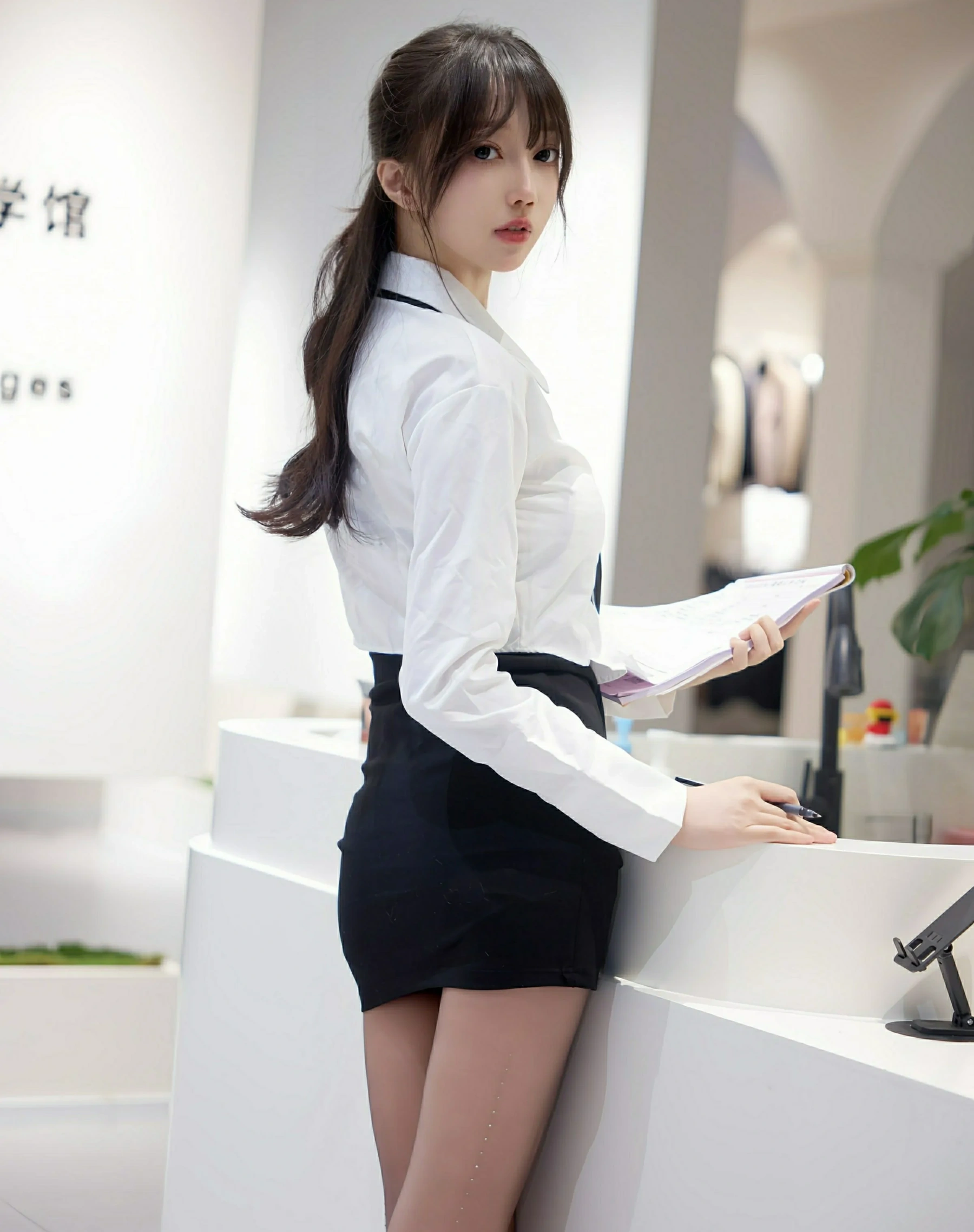  秀人网 No.10636 玥儿玥er [58P]第3张