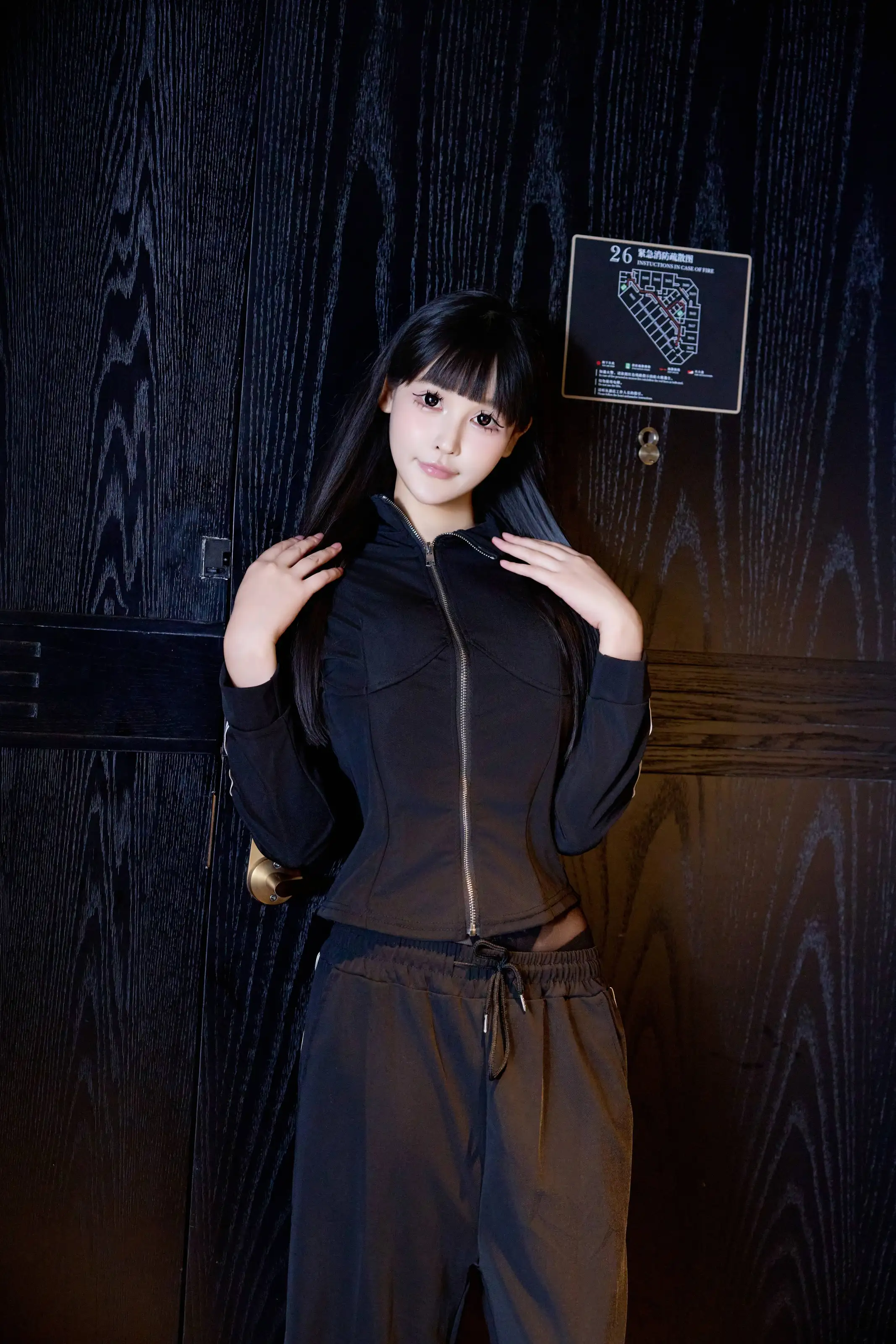  XiuRen 内购版 No.10482 智恩baby 裤里黑丝 [77P]第3张