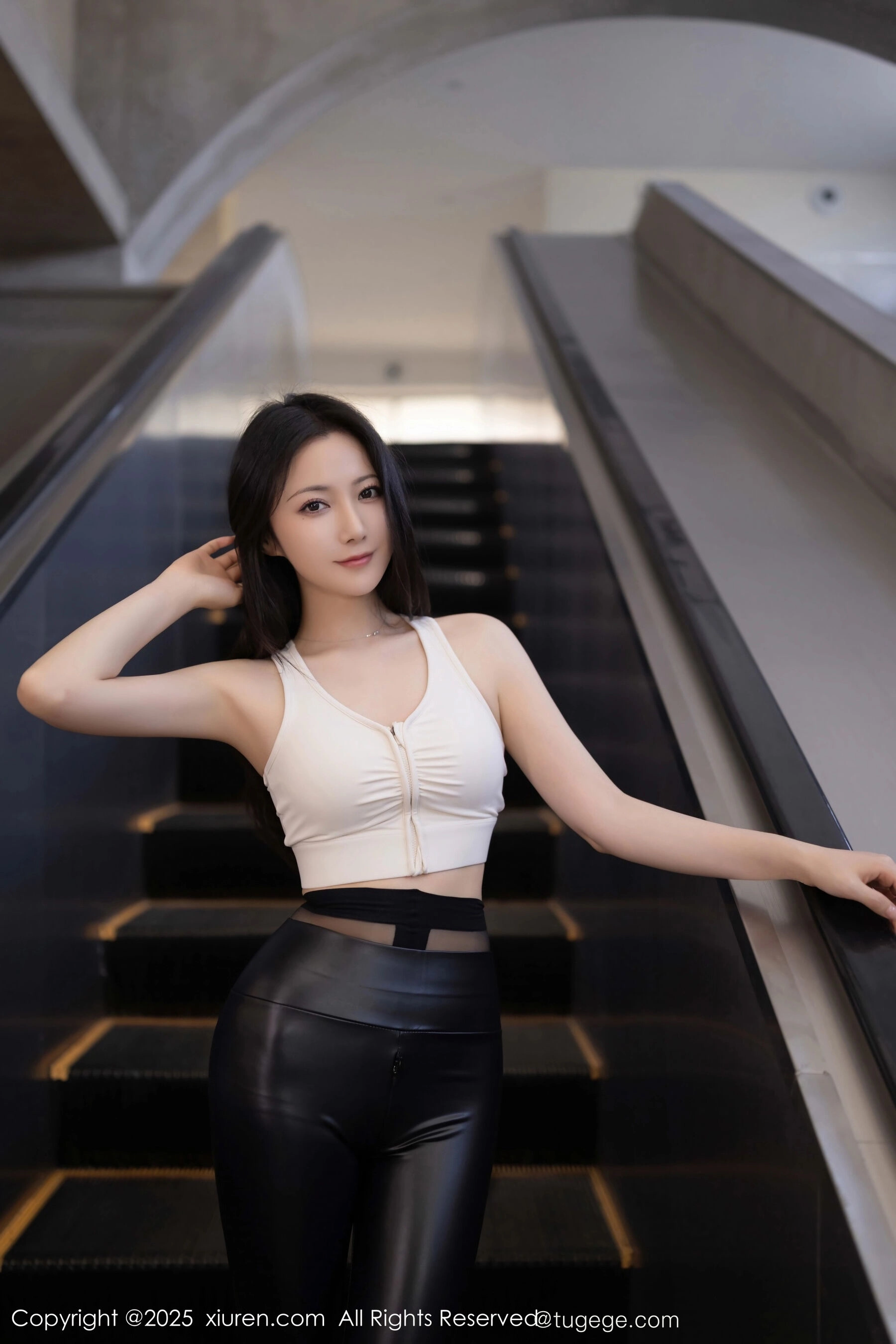  秀人网 鱼子酱Fish Vol.11021 [74P]第3张