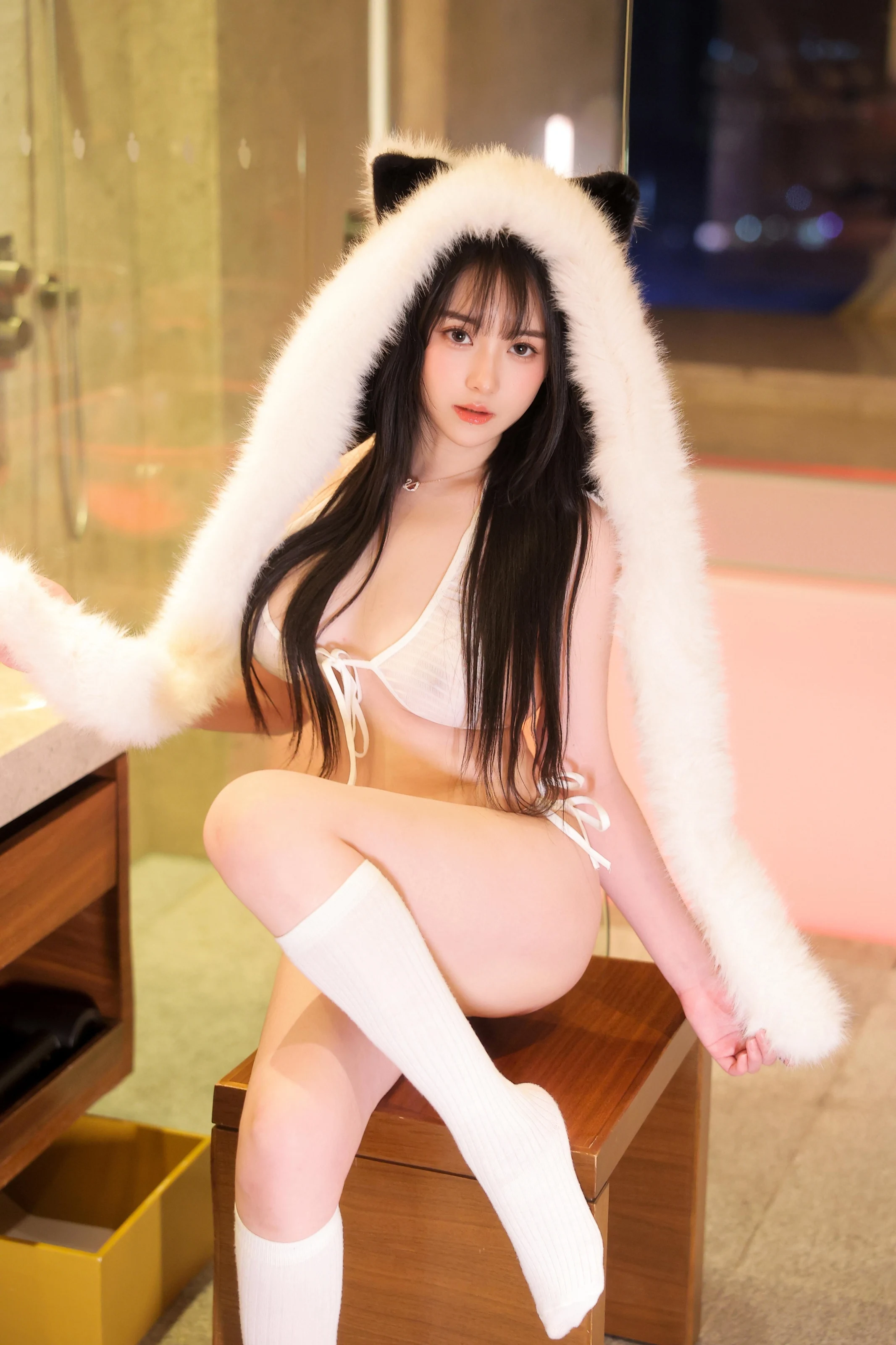  XiuRen 内购版 No.10302 软情 白色小猫咪 [60P]第1张